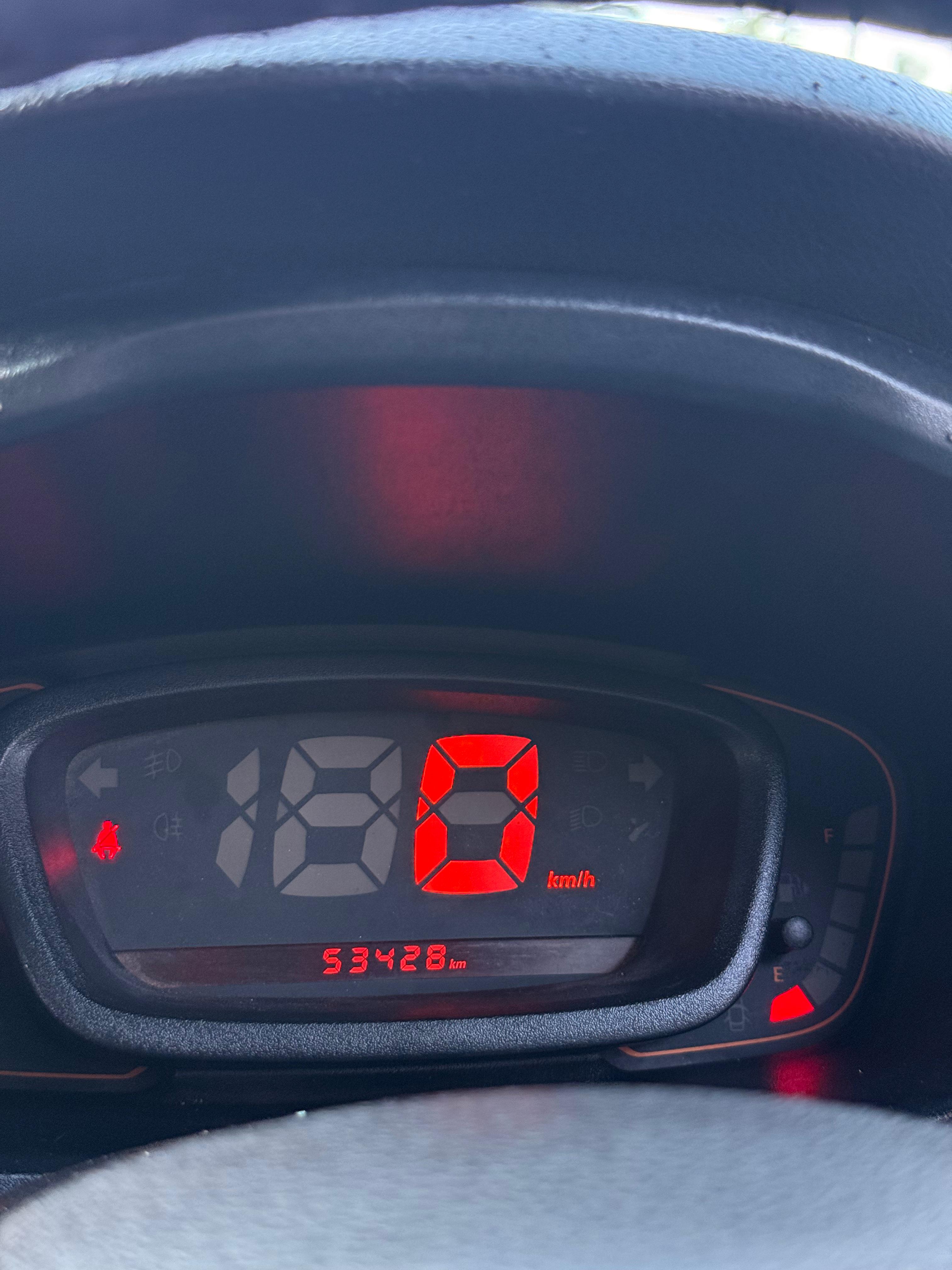 Renault Kwid - Image 10