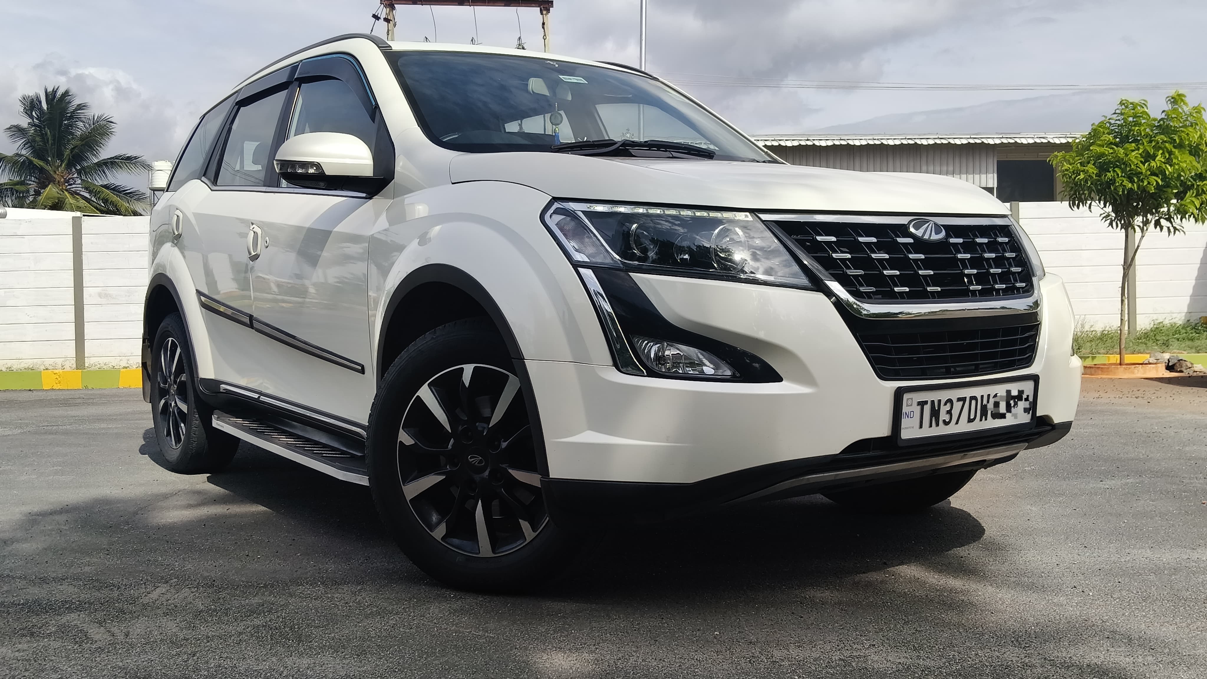 Mahindra XUV500