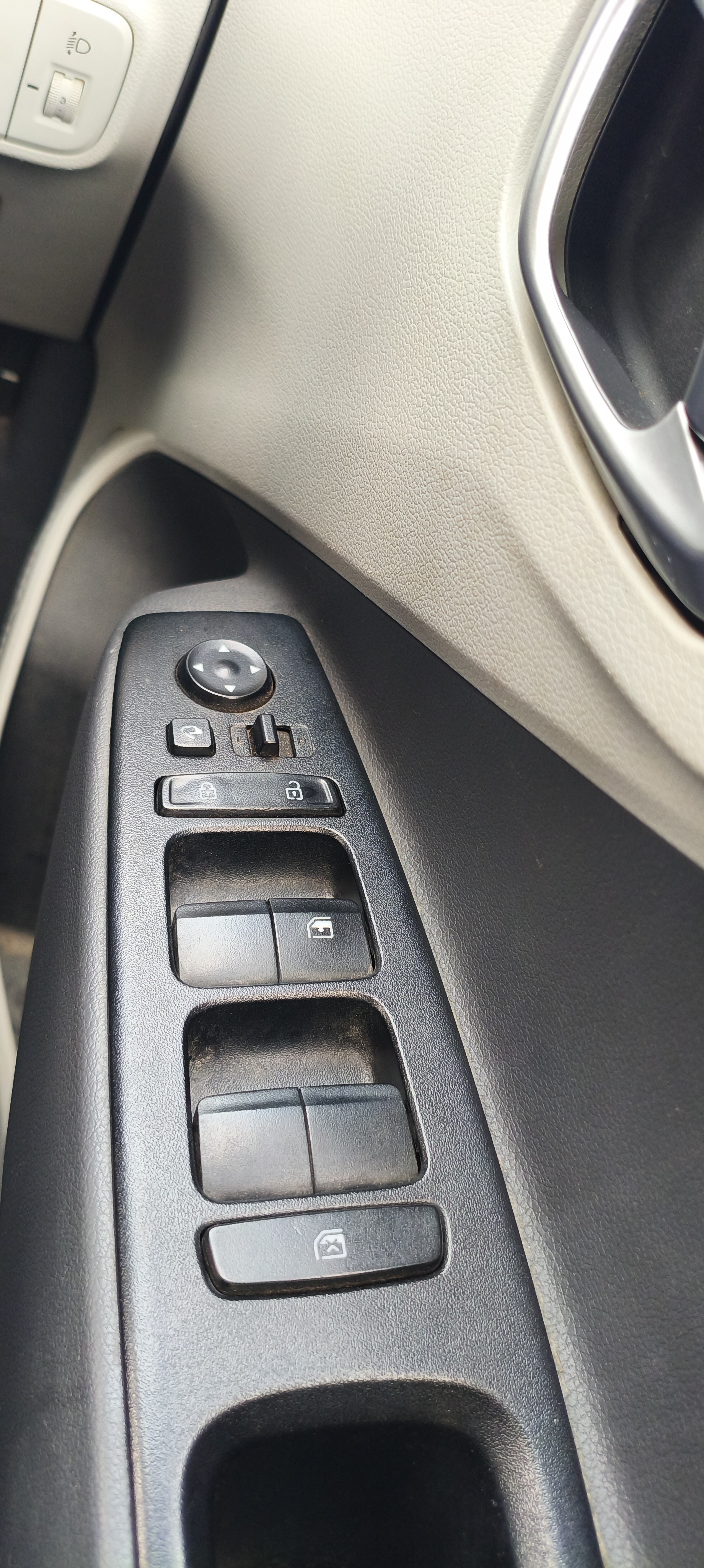 Hyundai Grand I10 - Image 13