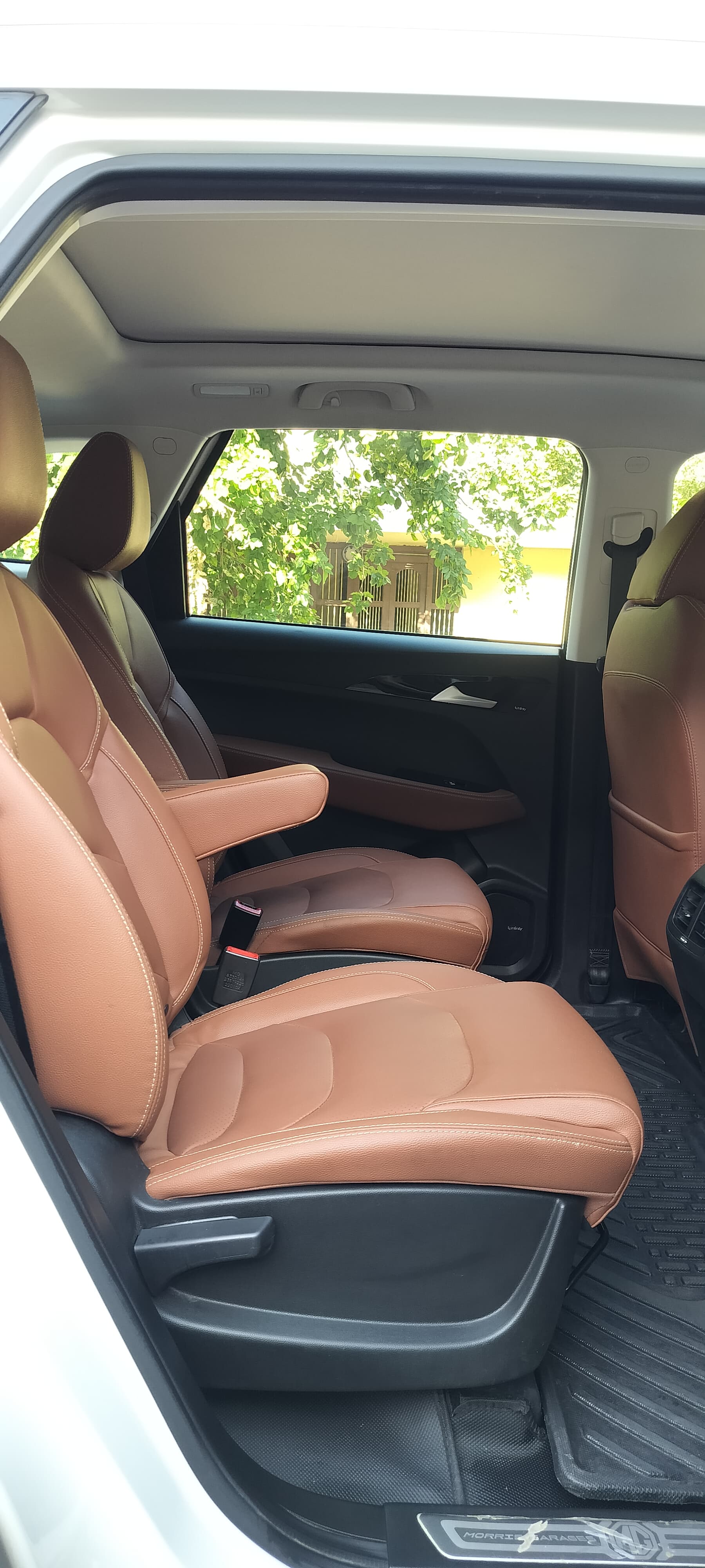 MG Hector Plus - Image 9