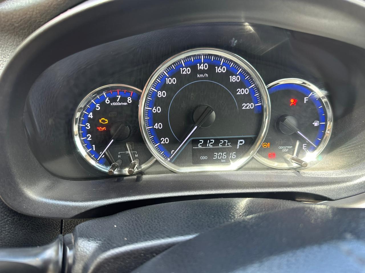 Toyota yaris - Image 6
