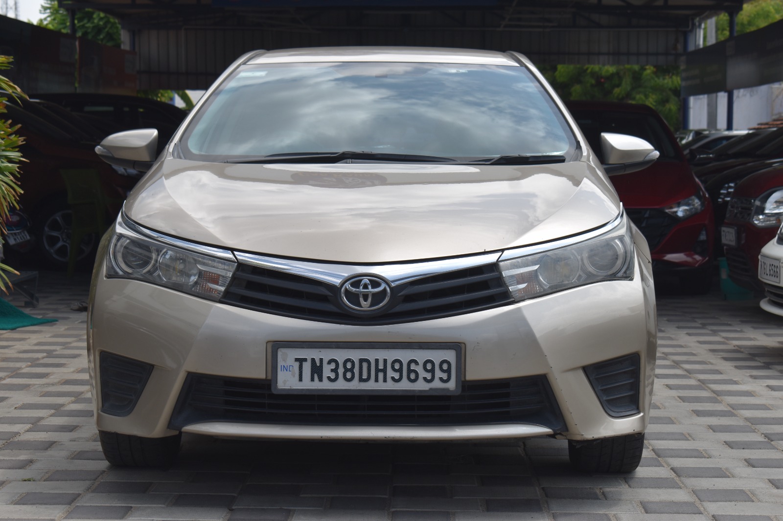 Toyota Corolla Altis - Image 13