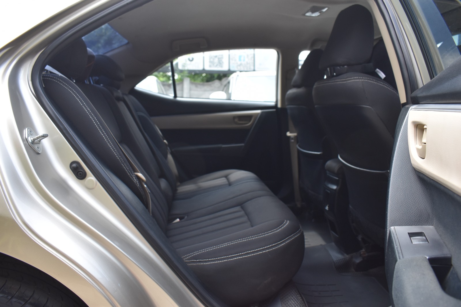 Toyota Corolla Altis - Image 5