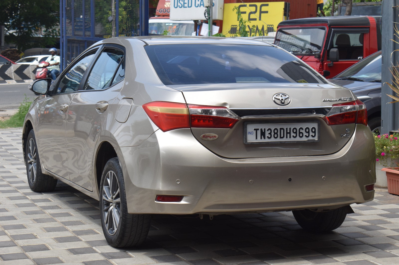 Toyota Corolla Altis - Image 2