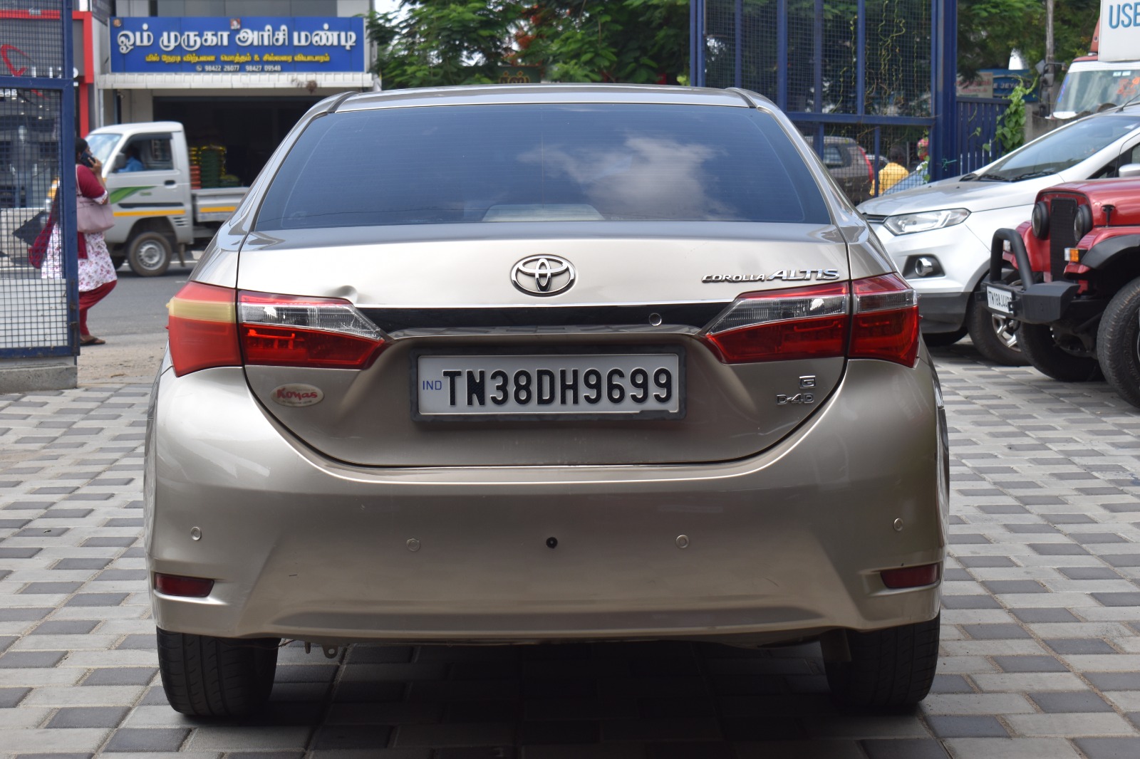 Toyota Corolla Altis - Image 14