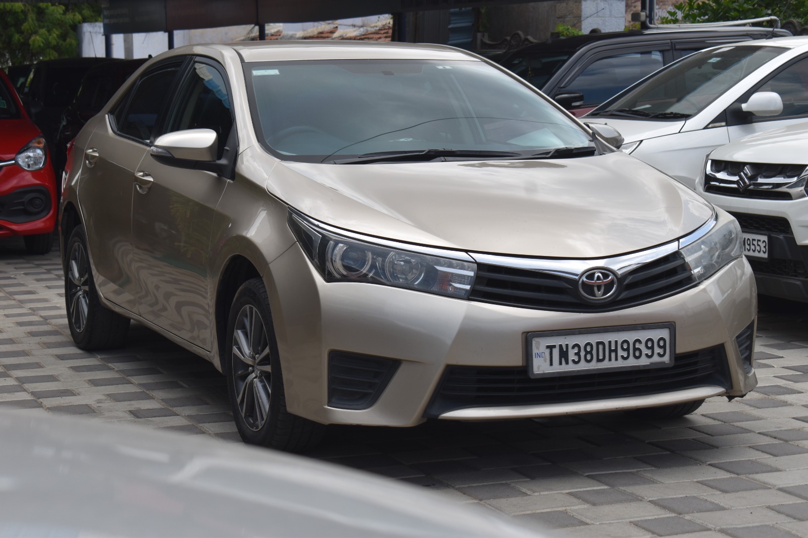 Toyota Corolla Altis - Image 4