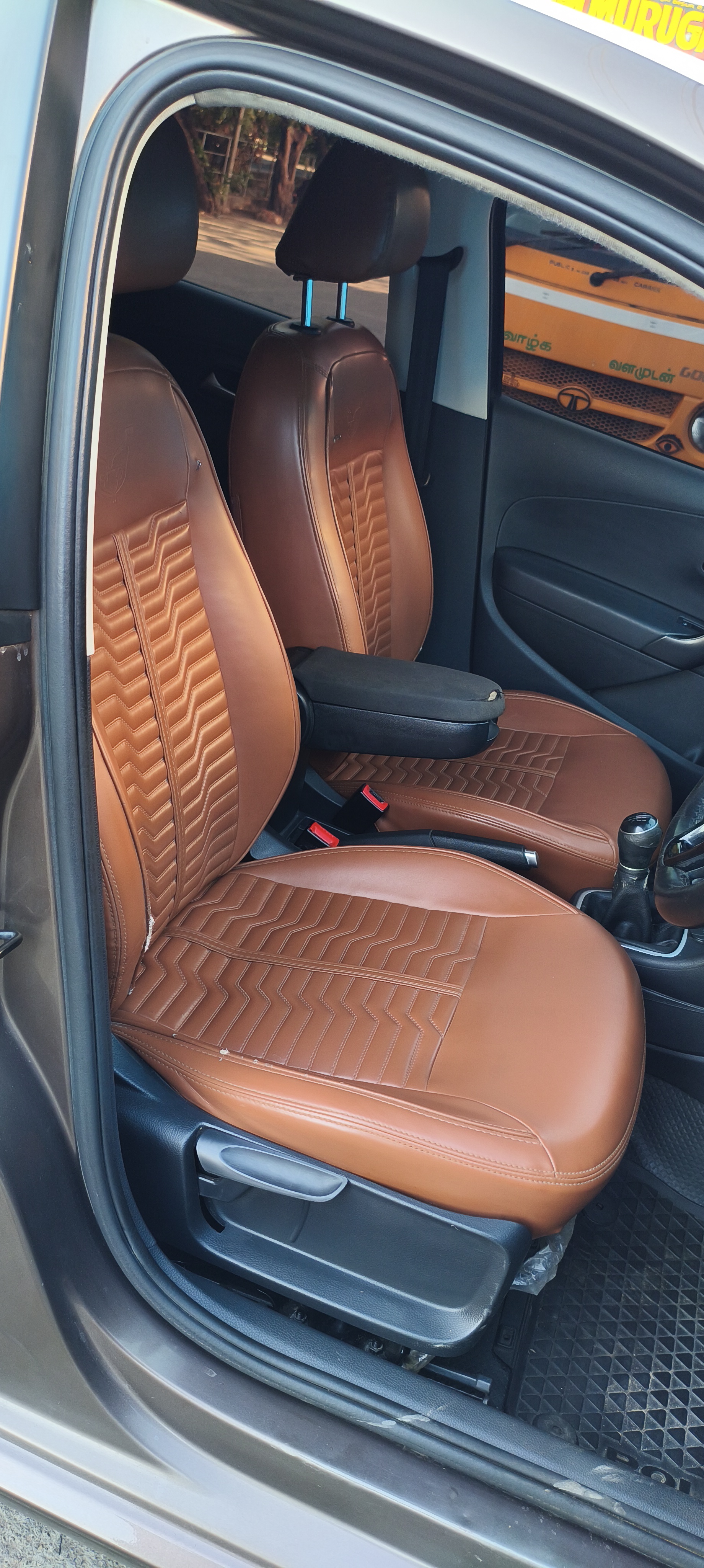 Volkswagen Polo - Image 8