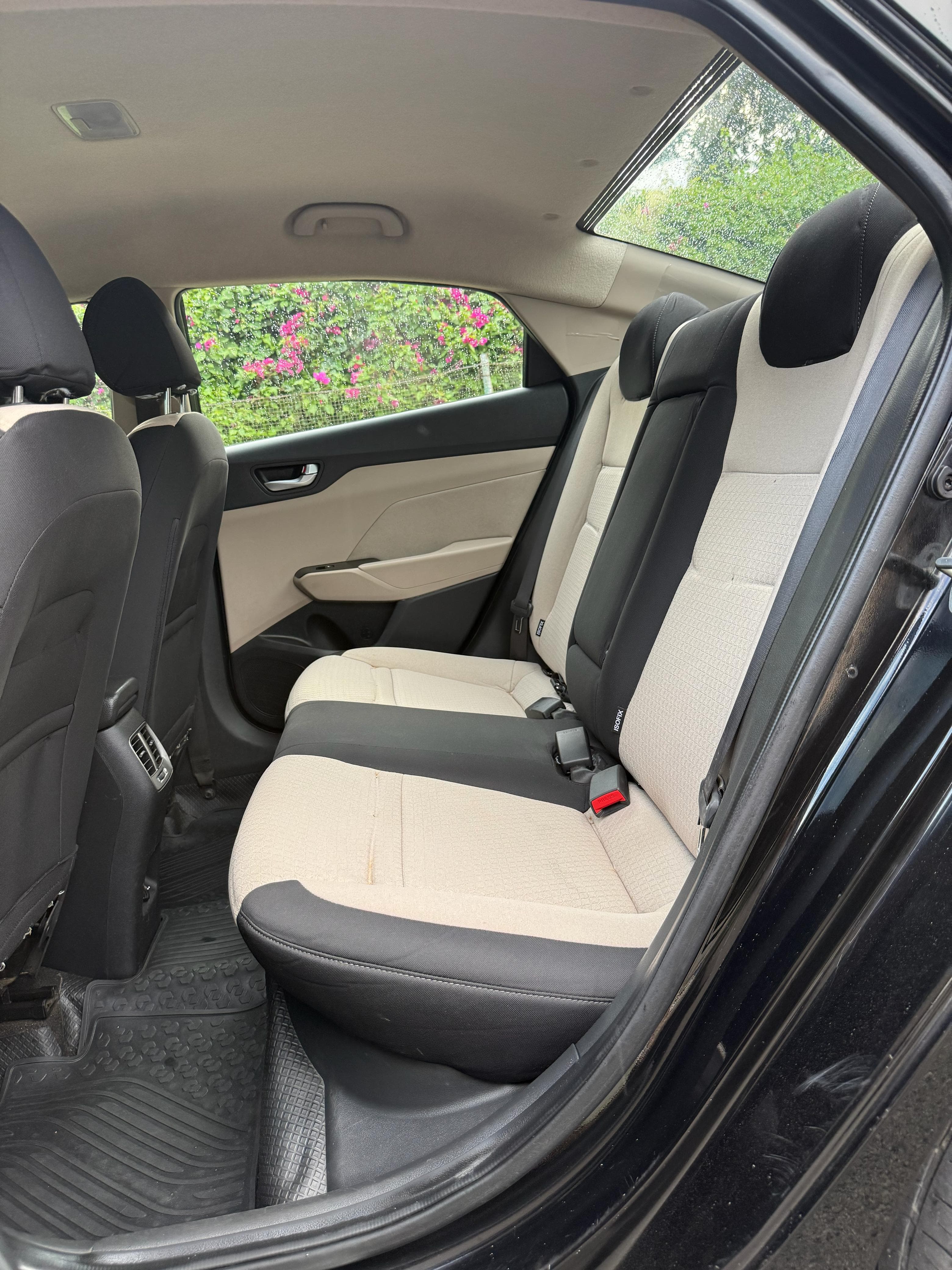 Hyundai Verna - Image 9