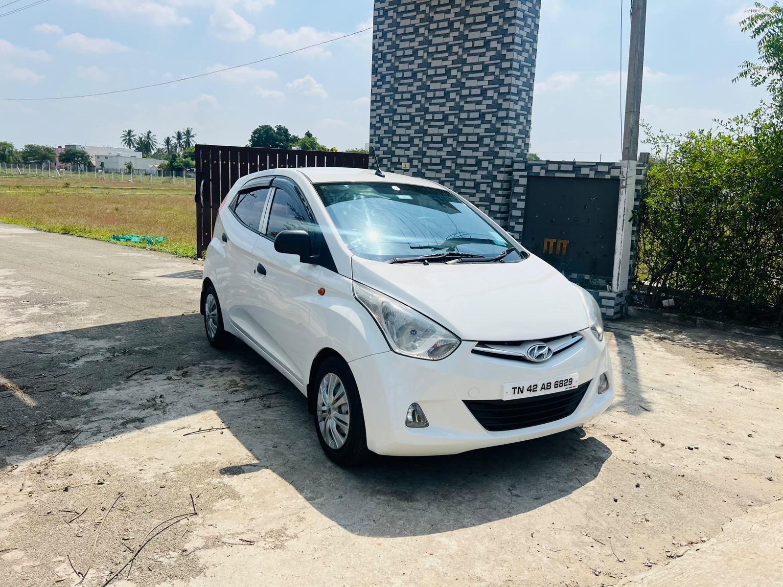 Hyundai Eon - Image 2