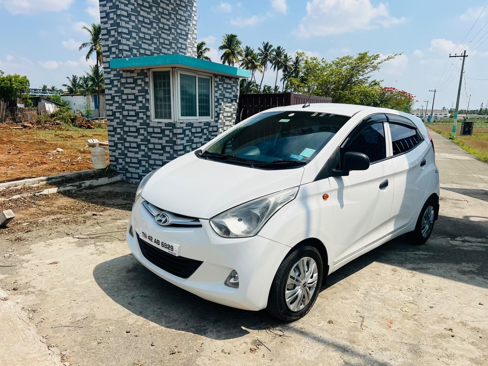 Hyundai Eon - Image 3