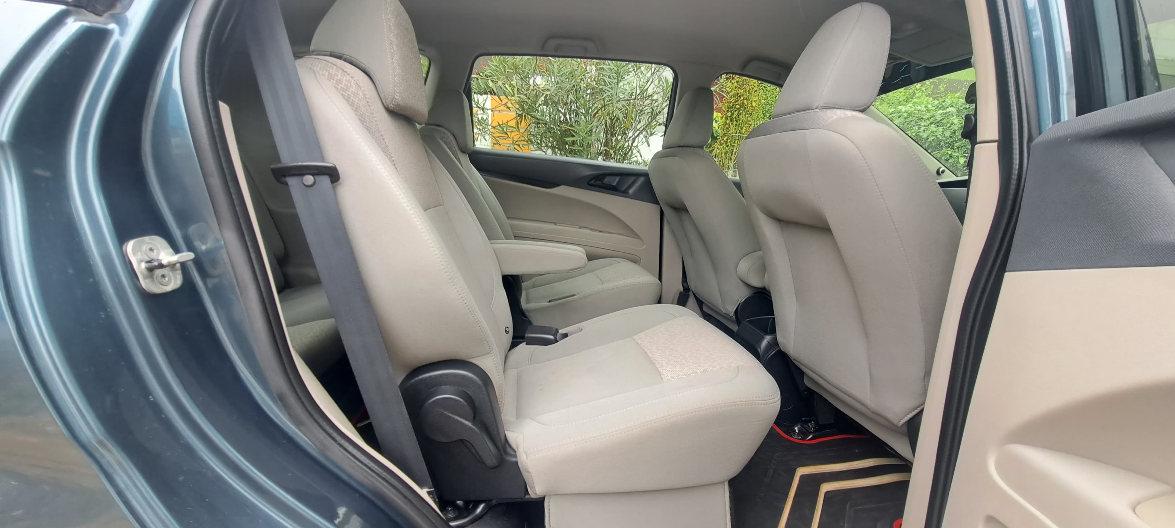 Mahindra Marazzo - Image 11