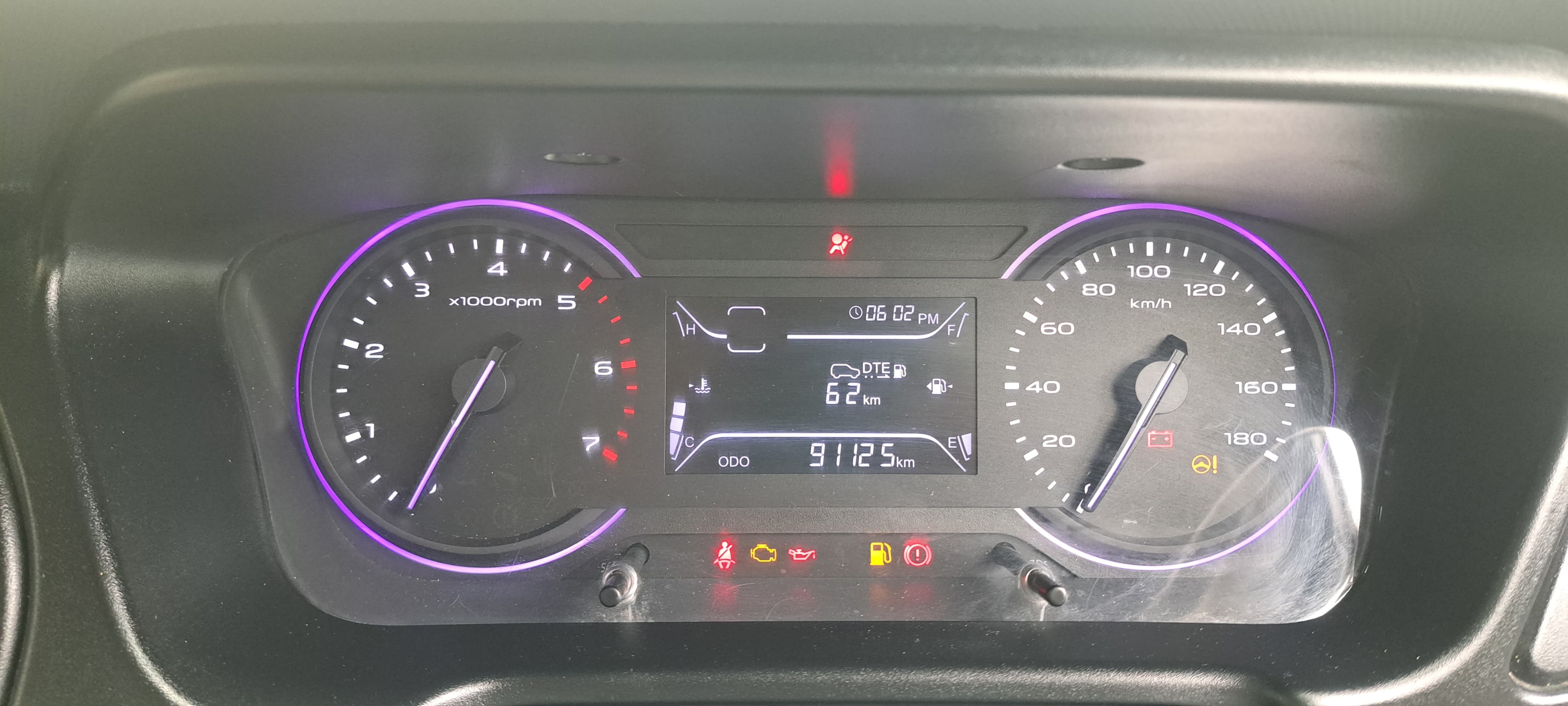 Mahindra Marazzo - Image 8