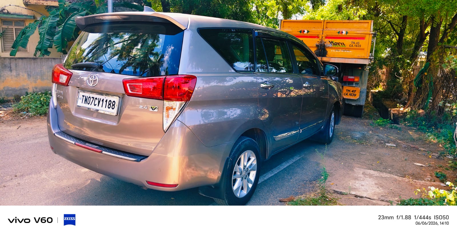 Toyota Innova Crysta - Image 4