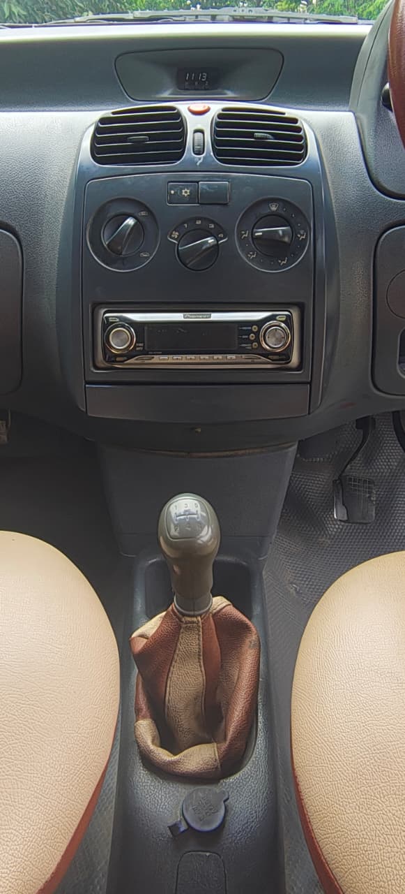 Tata Indica - Image 4