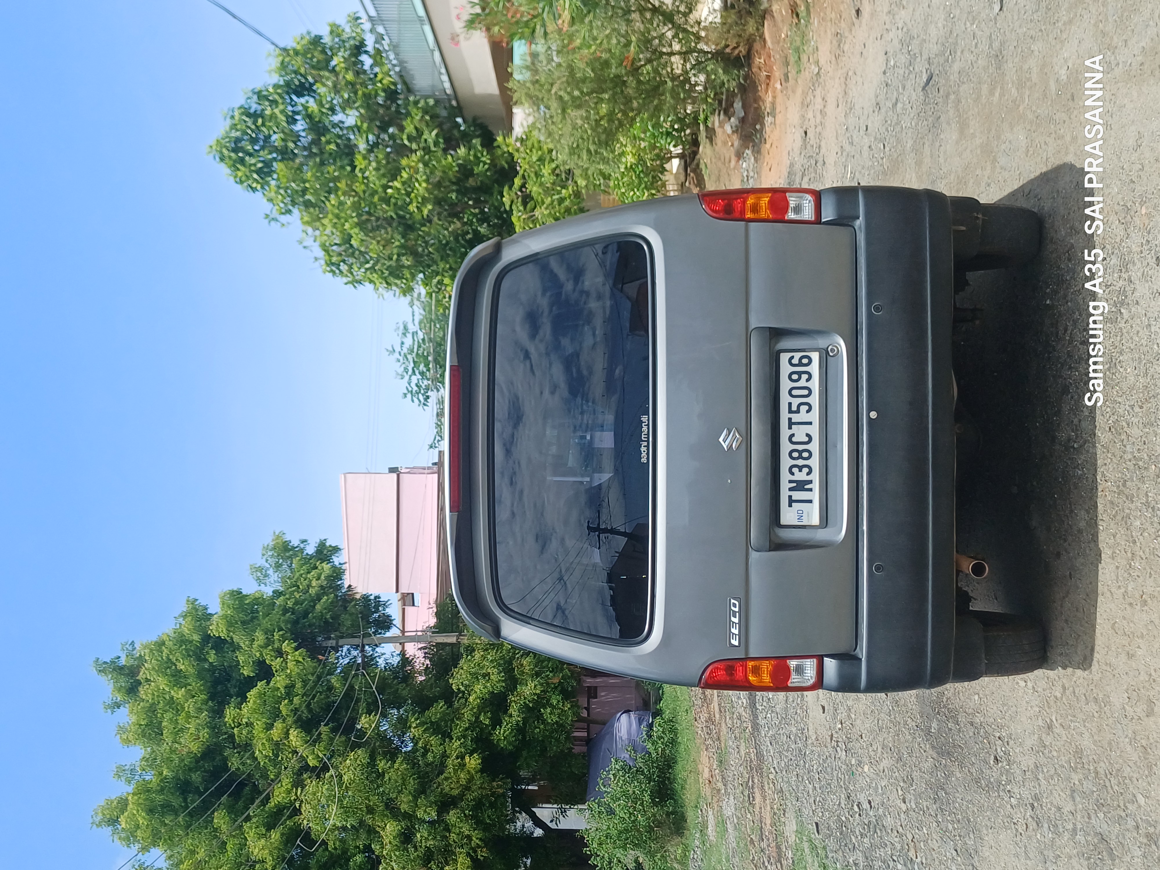 Maruti Suzuki Eeco - Image 12