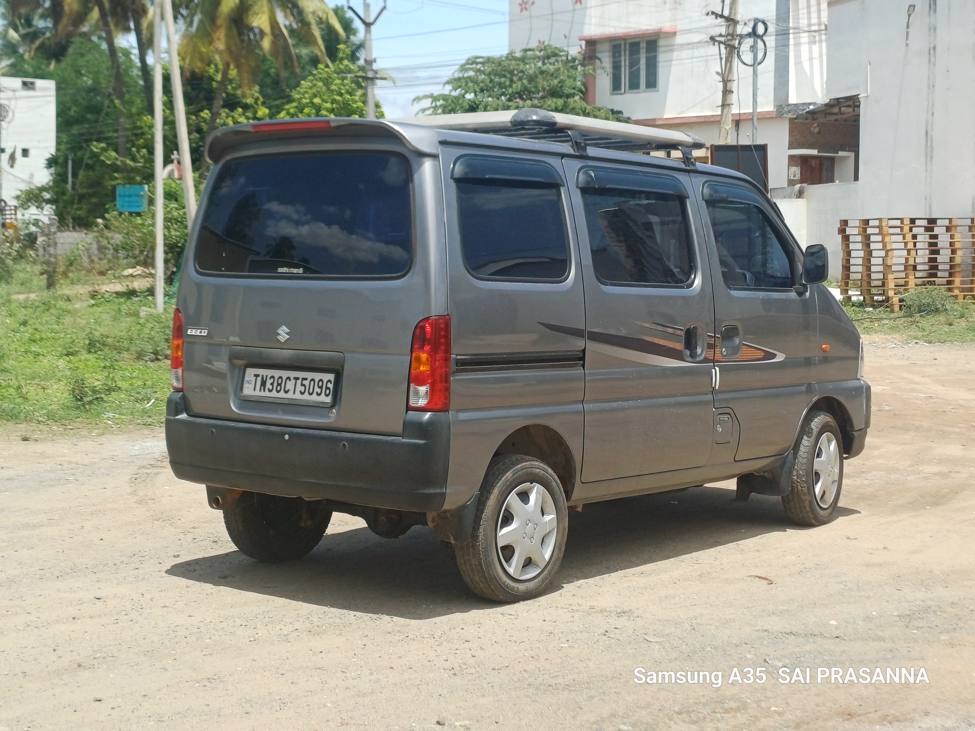 Maruti Suzuki Eeco - Image 4