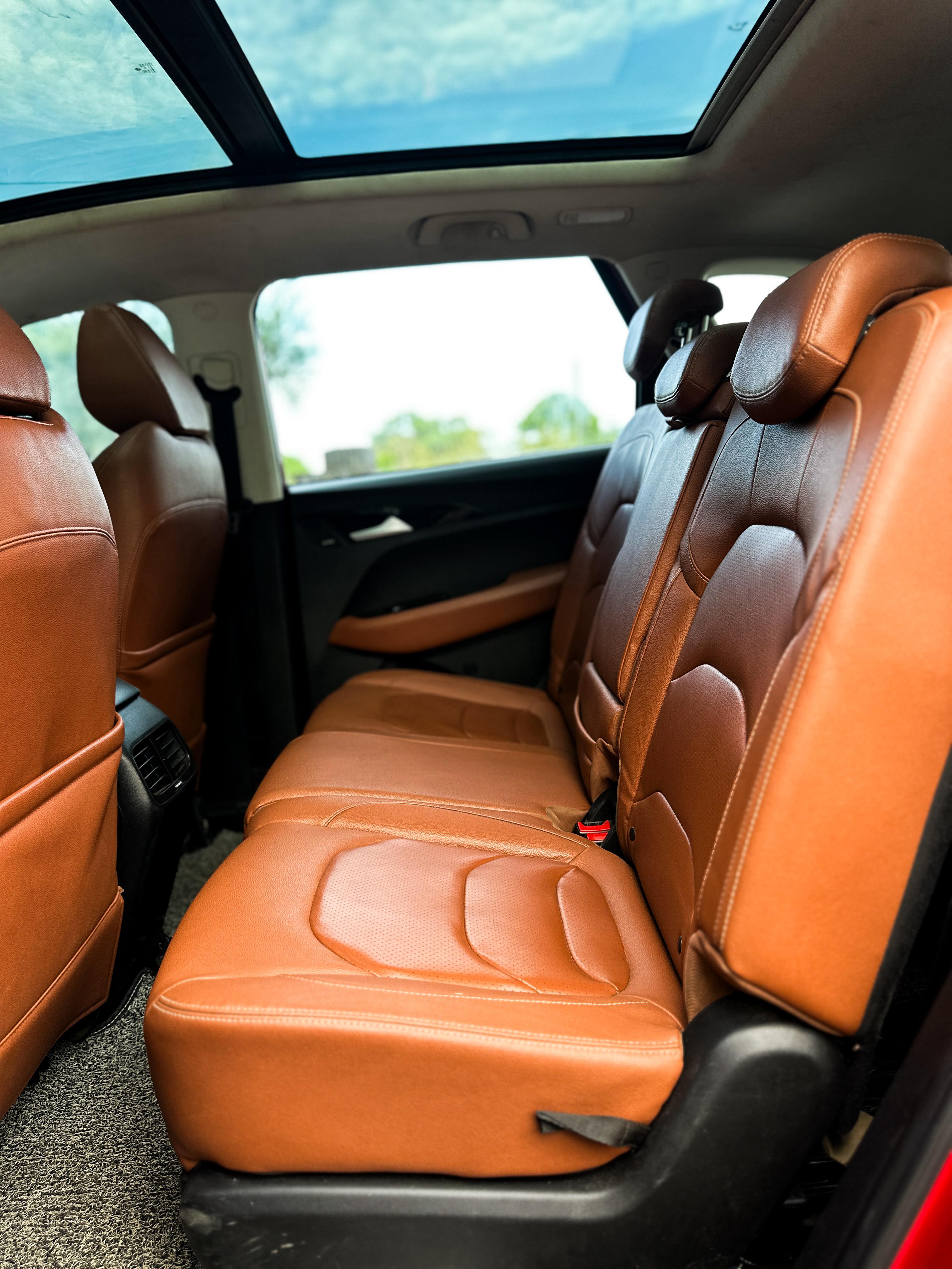 MG Hector Plus - Image 8