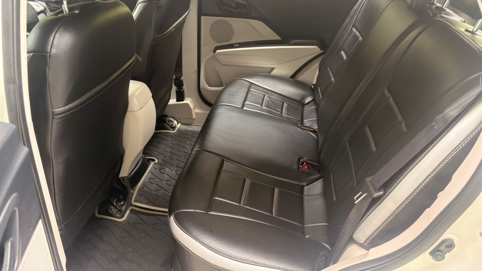 Mahindra XUV300 - Image 14