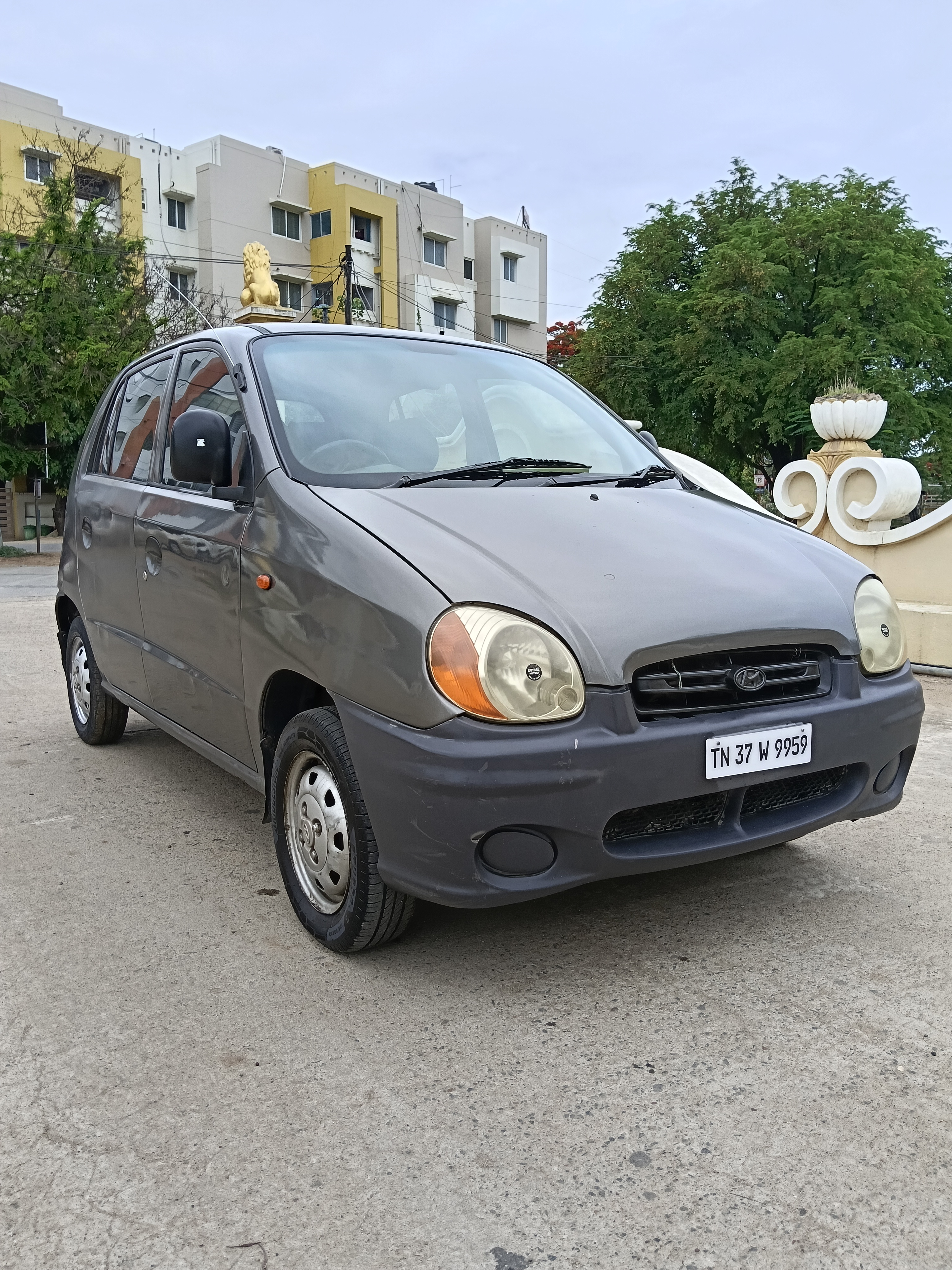 Hyundai Santro - Image 2