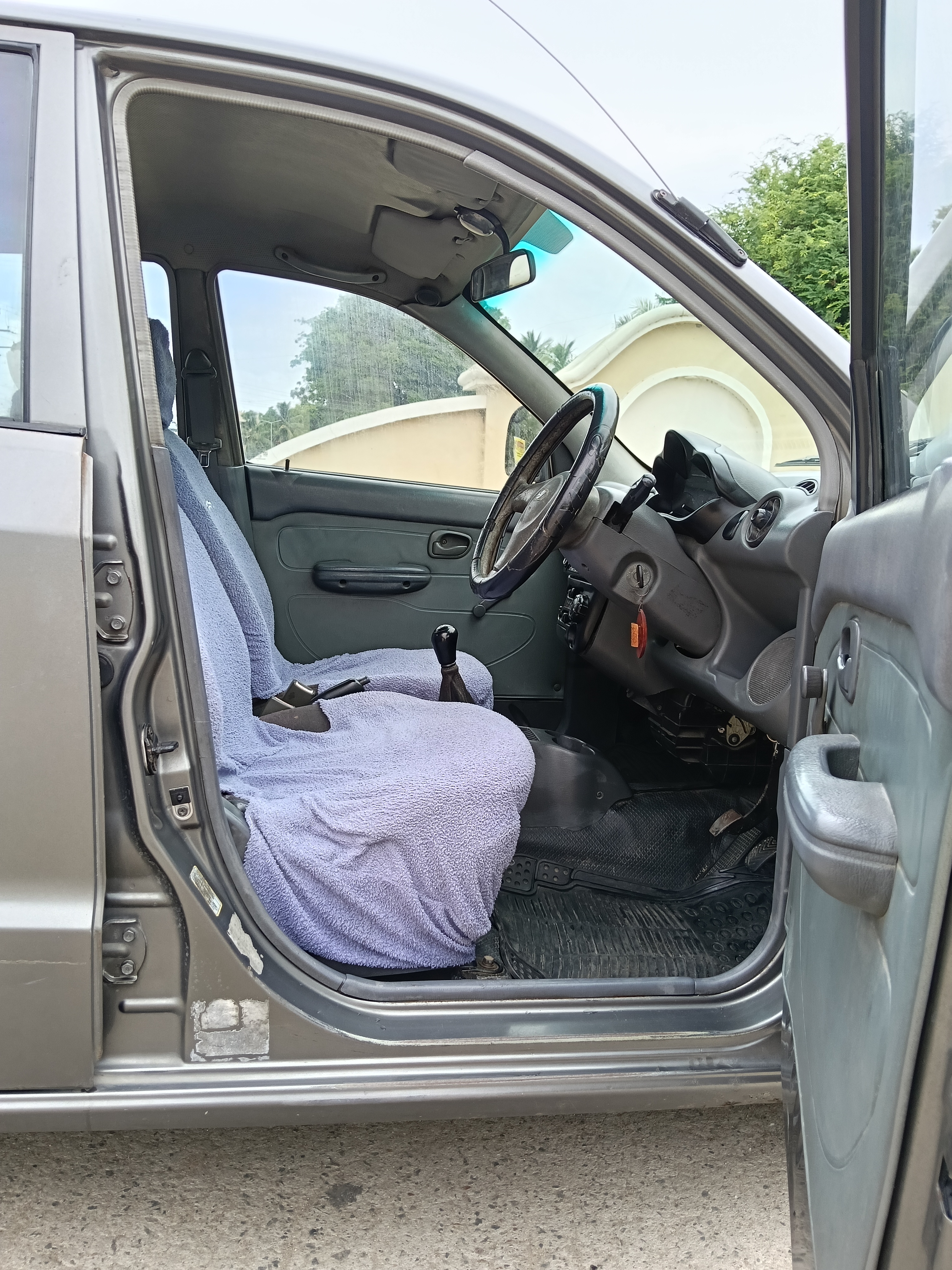 Hyundai Santro - Image 10
