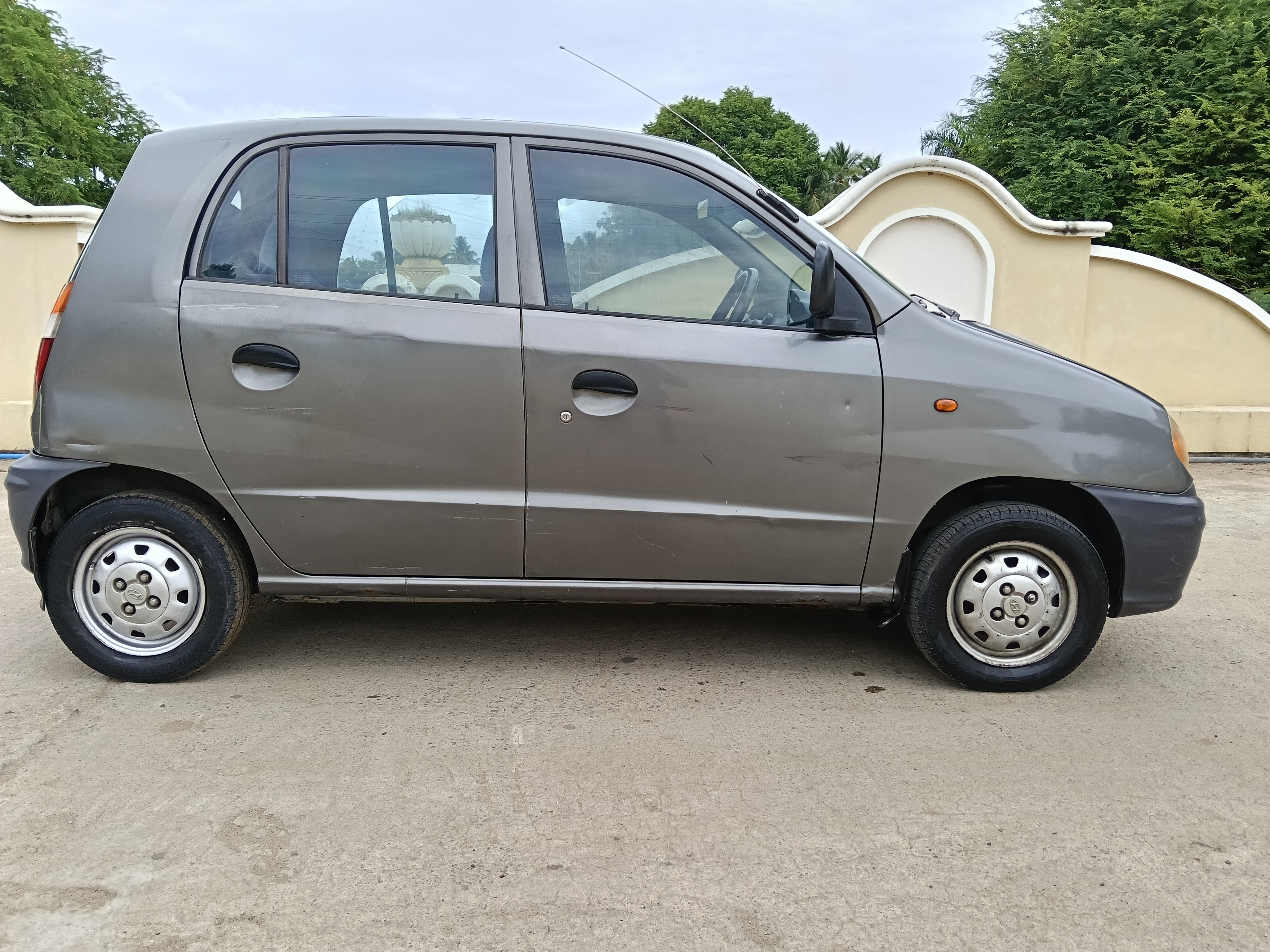 Hyundai Santro - Image 3