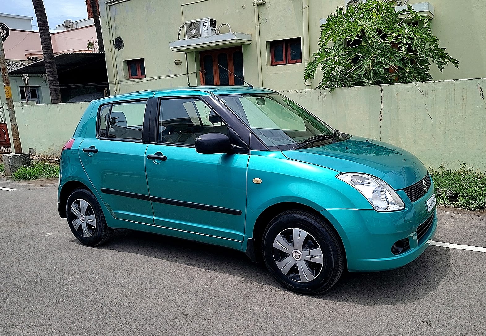 Maruti Suzuki Swift - Image 4
