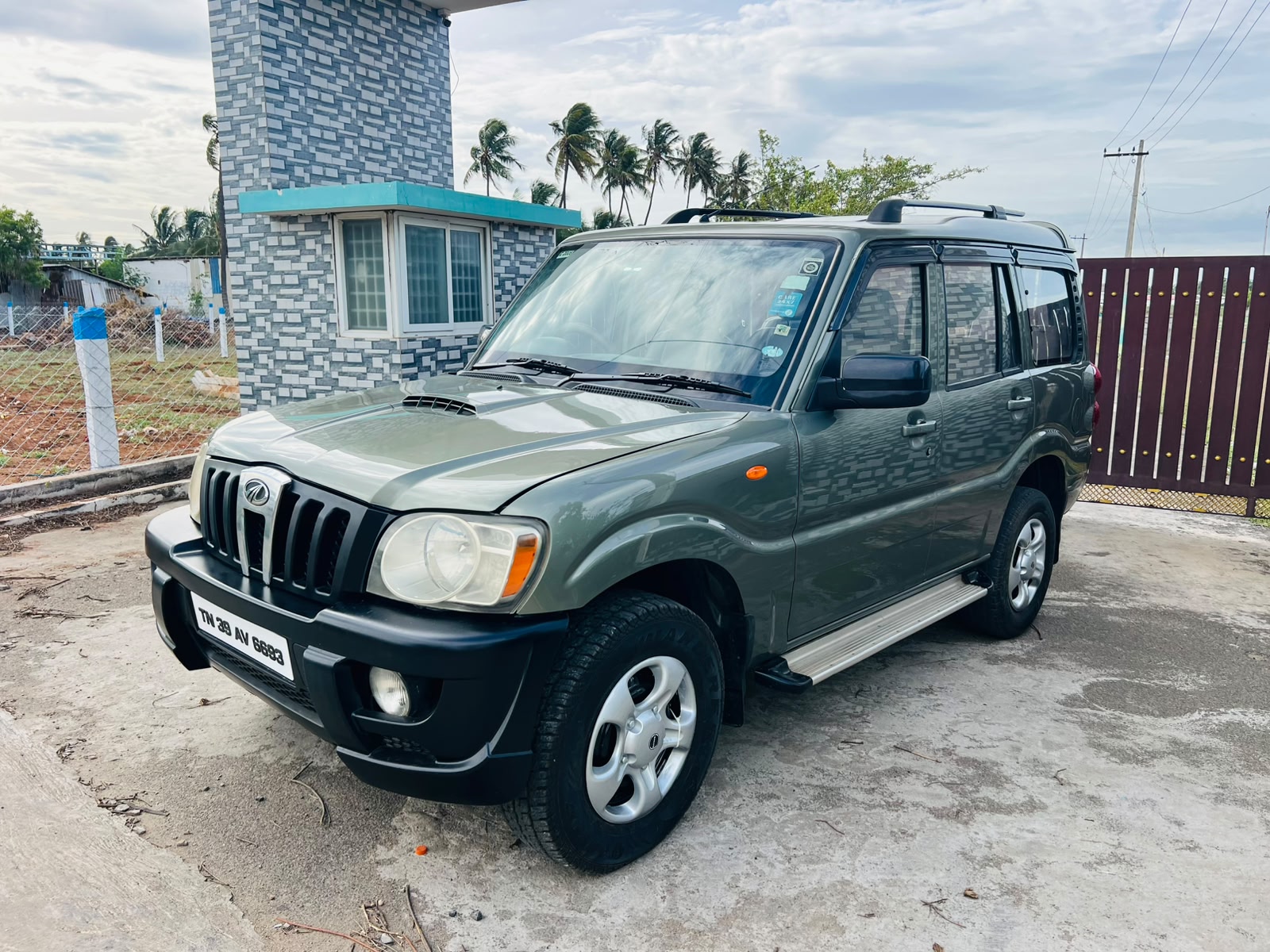 Mahindra Scorpio - Image 3
