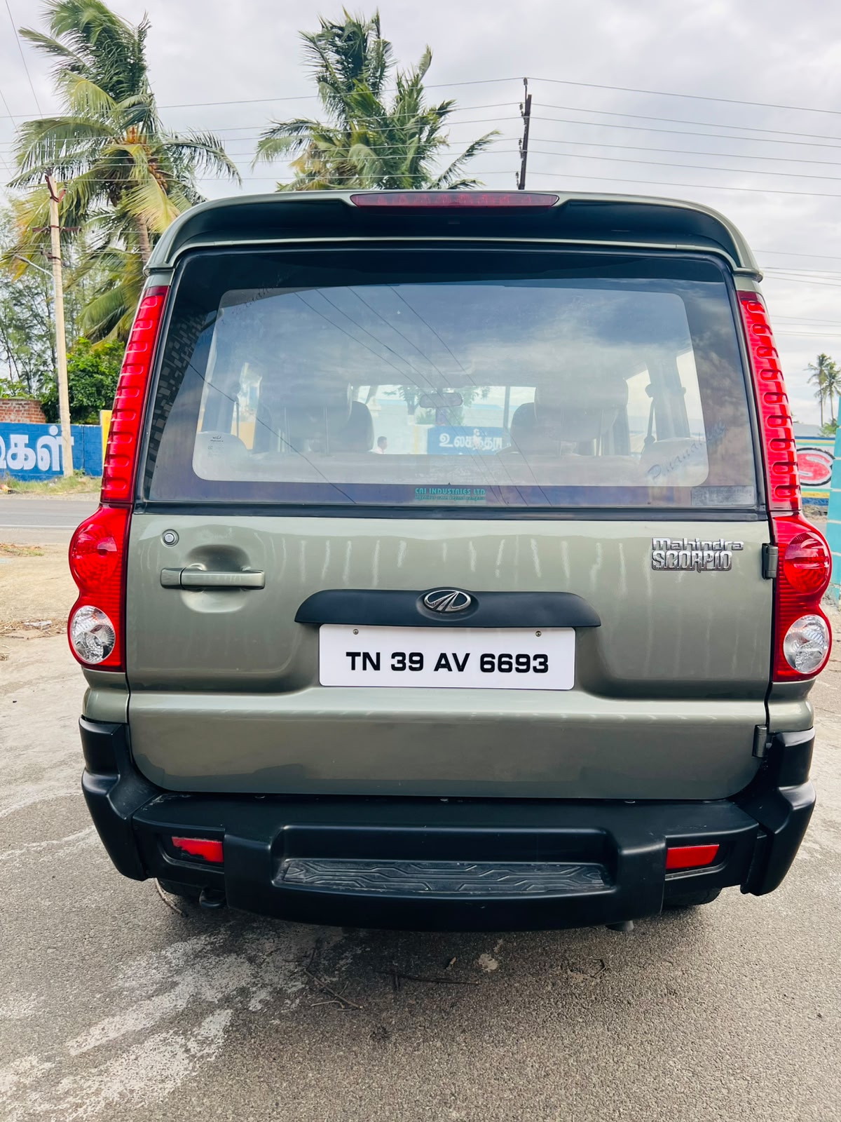 Mahindra Scorpio - Image 11