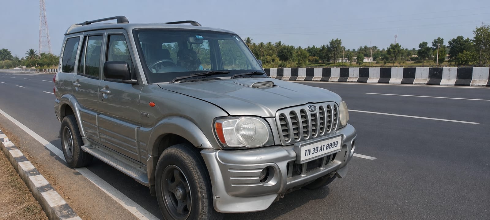 Mahindra Scorpio - Image 2