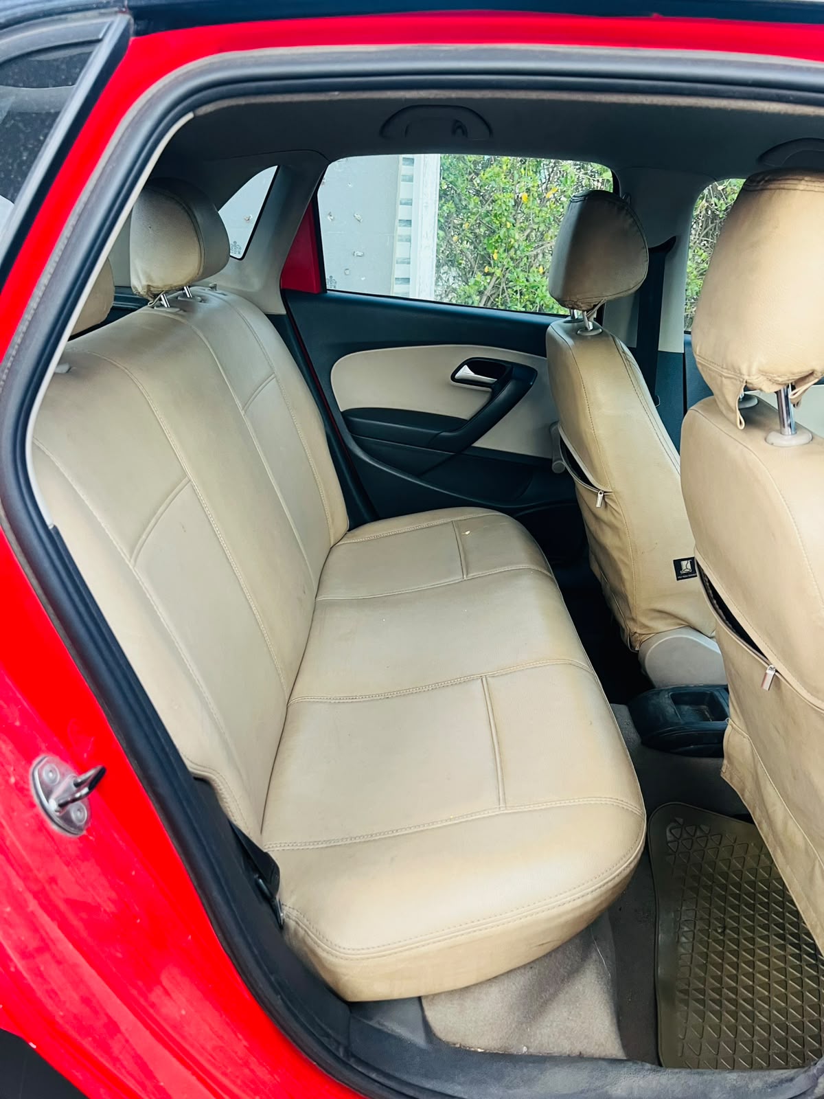 Volkswagen Polo - Image 8