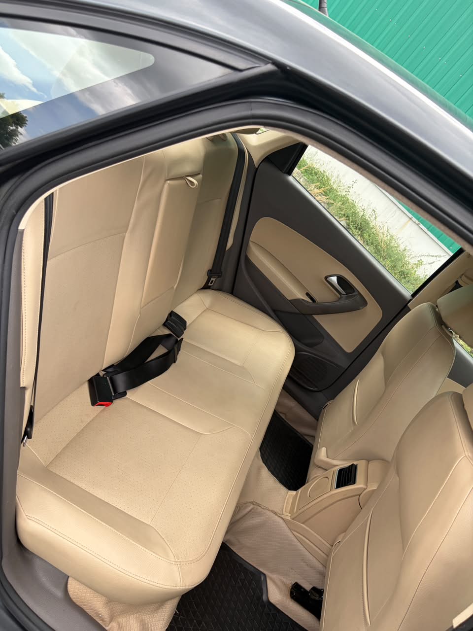 Volkswagen Vento - Image 6