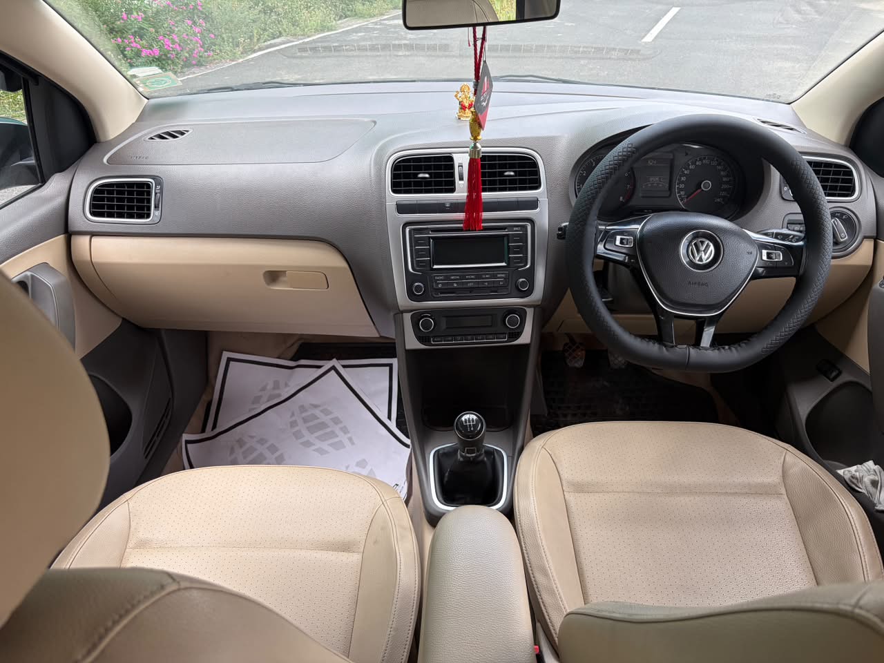 Volkswagen Vento - Image 7