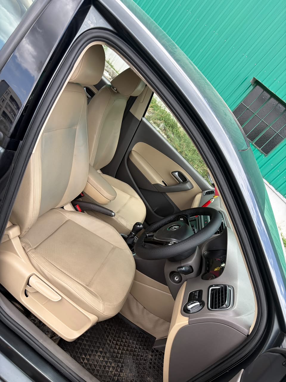 Volkswagen Vento - Image 4