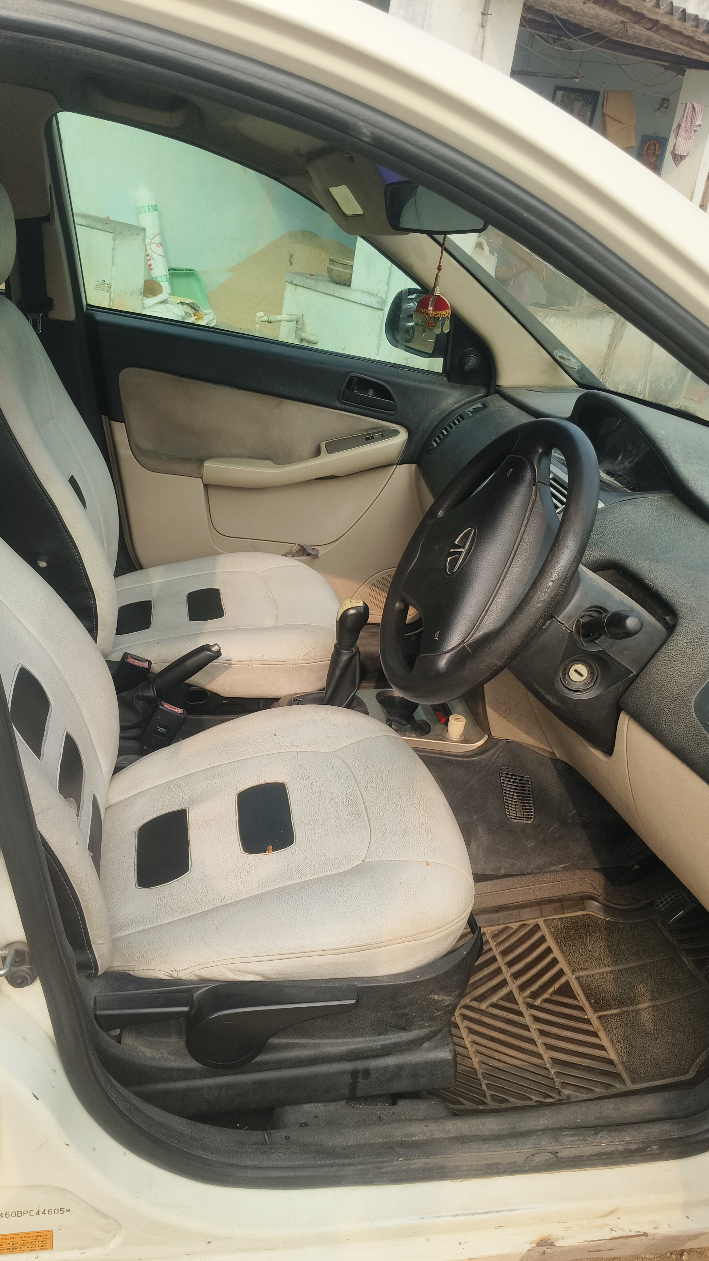 Tata Vista - Image 6