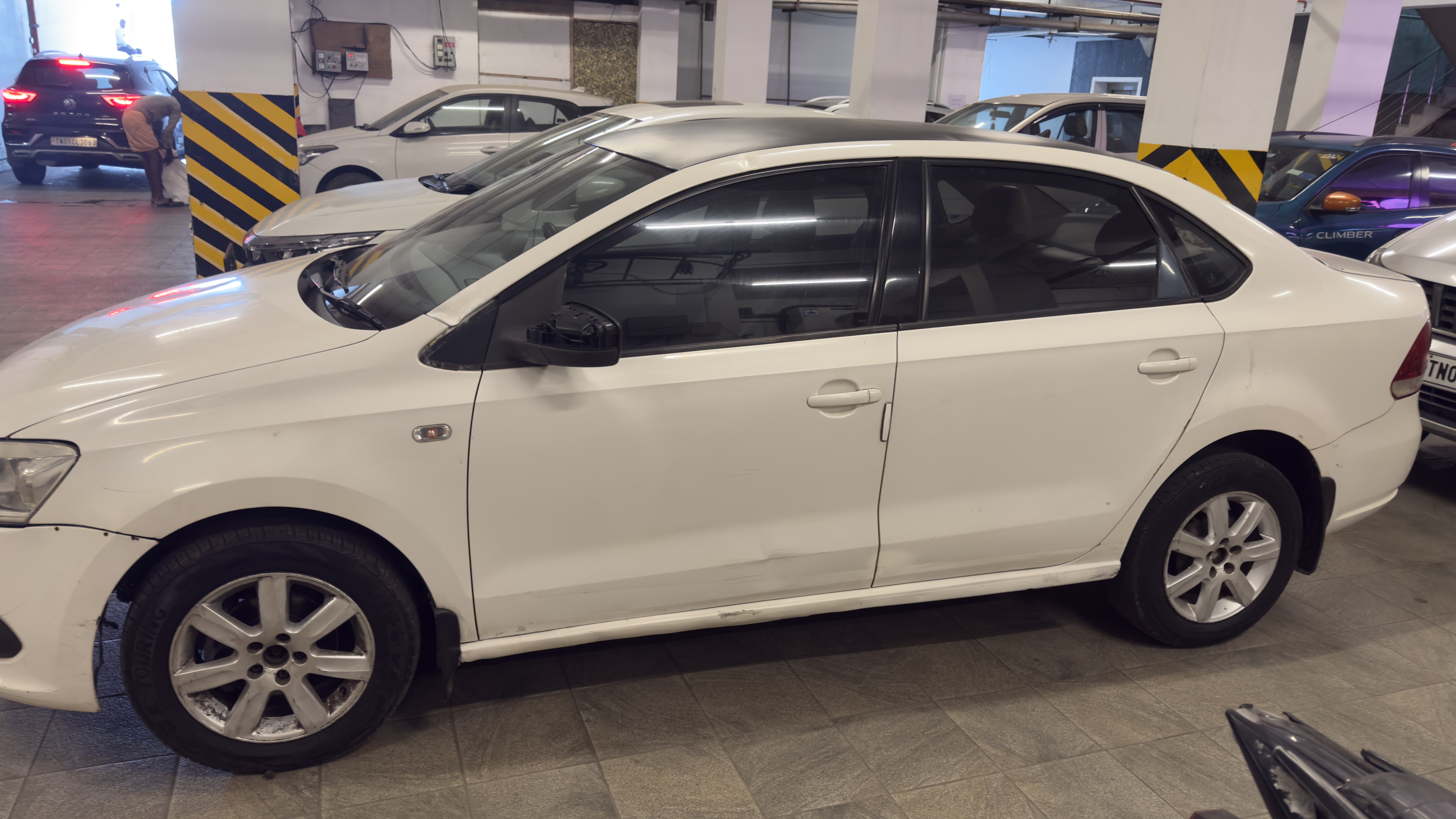Volkswagen Vento - Image 4