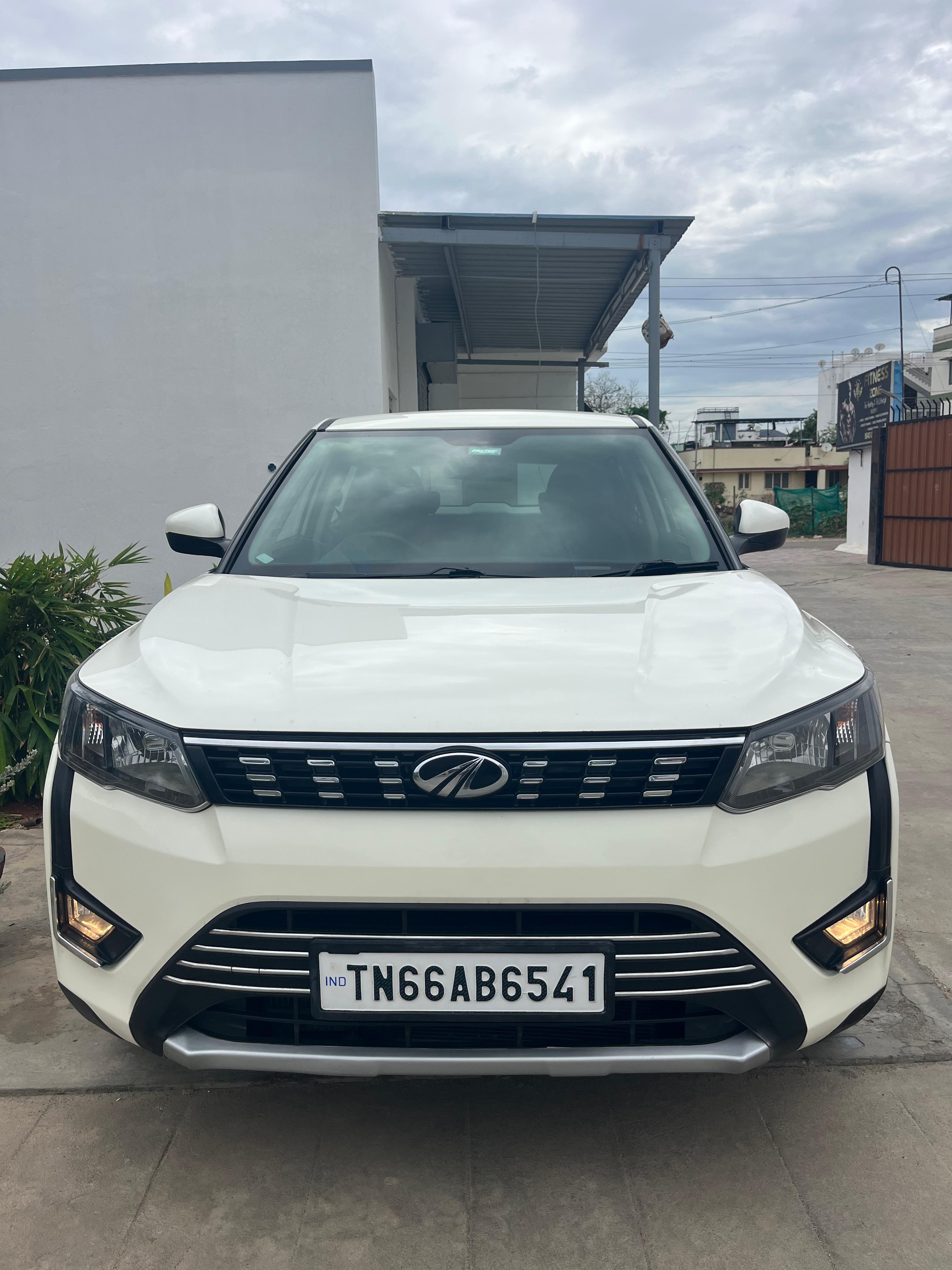 Mahindra XUV300