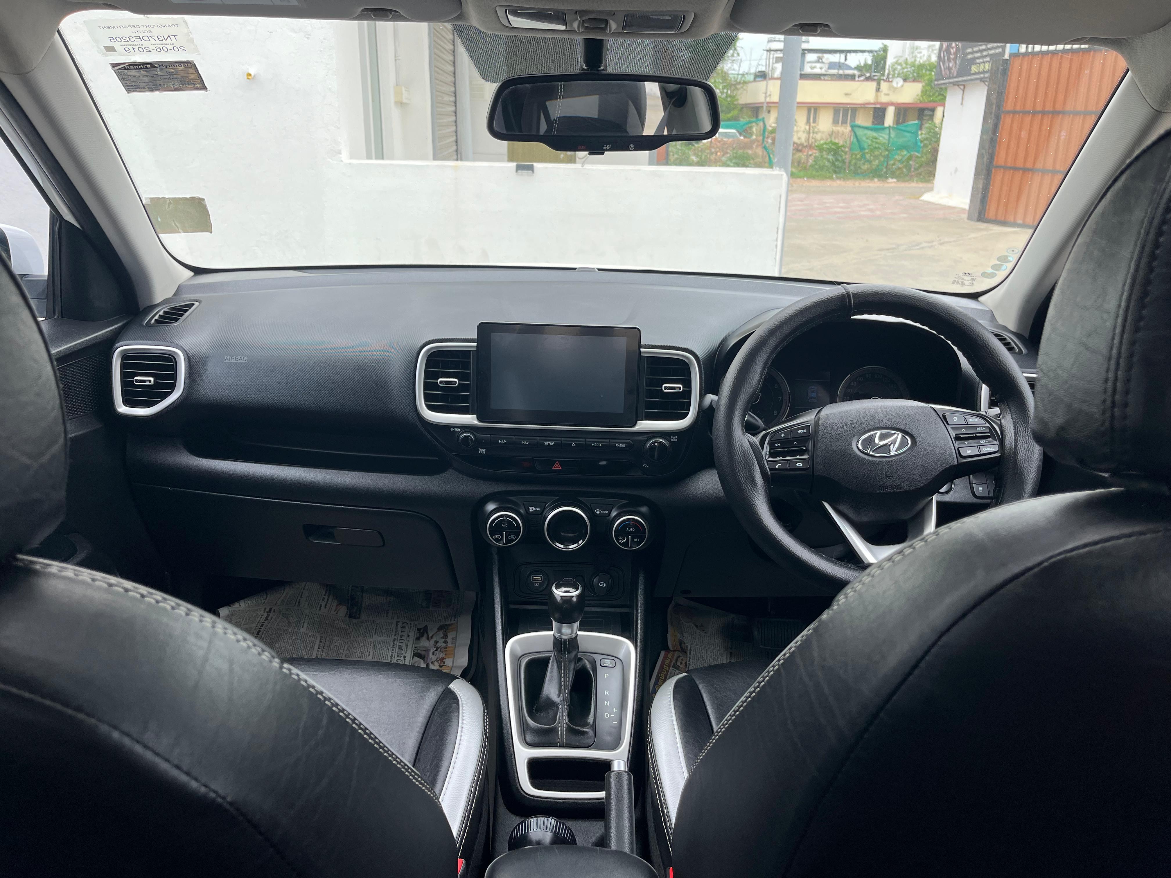 Hyundai Venue - Image 4