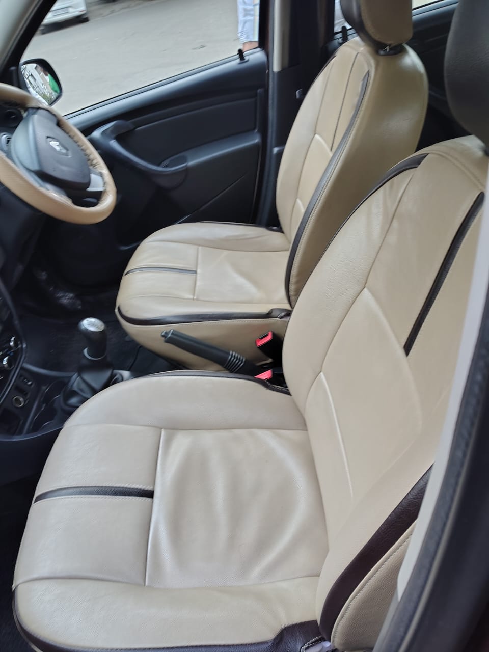 Renault Duster - Image 3
