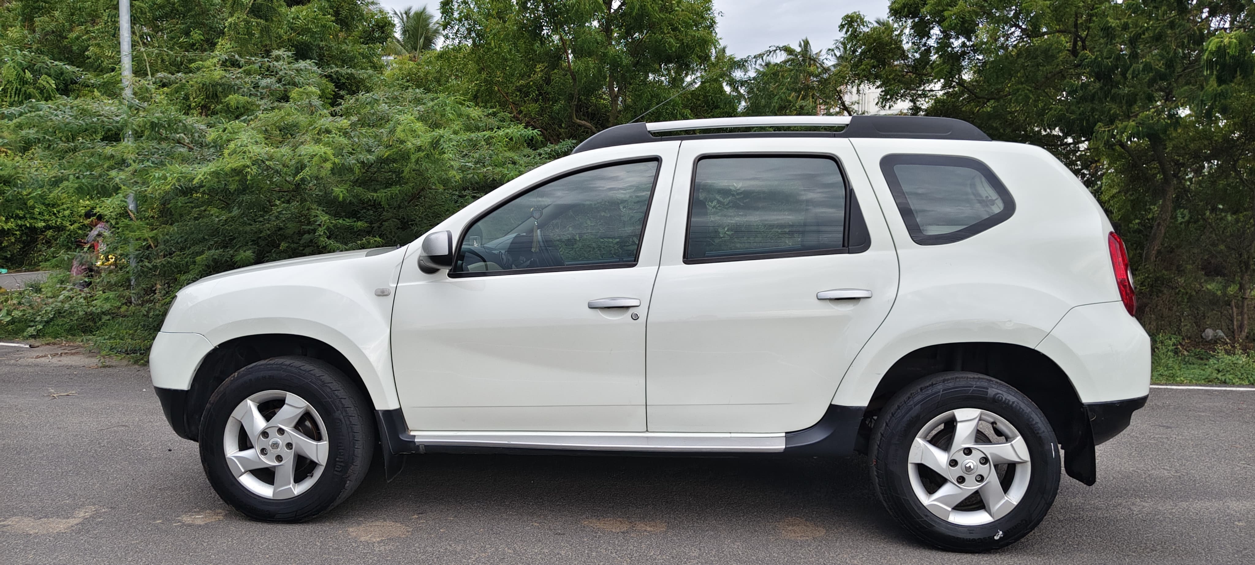 Renault Duster - Image 3