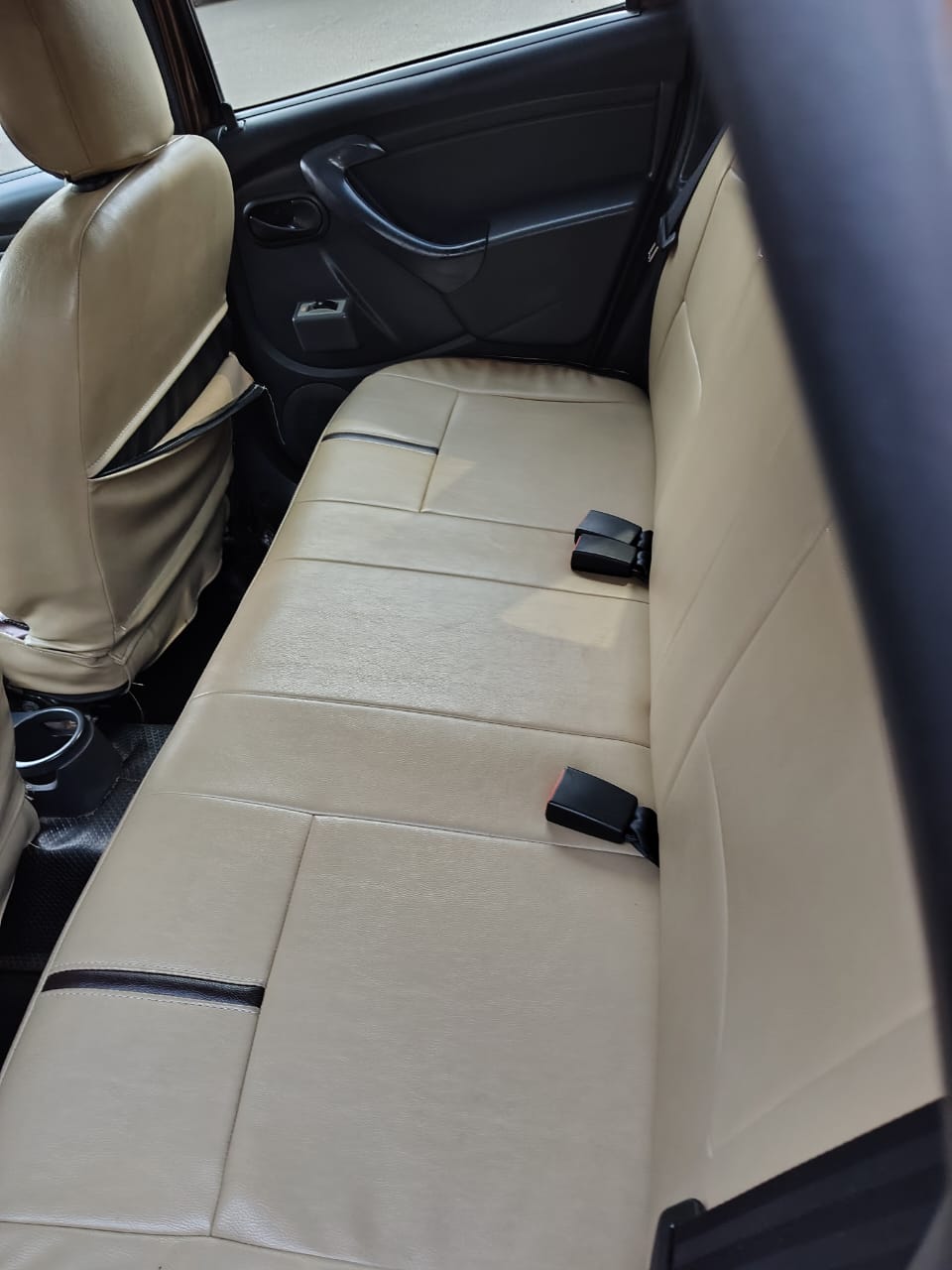 Renault Duster - Image 6