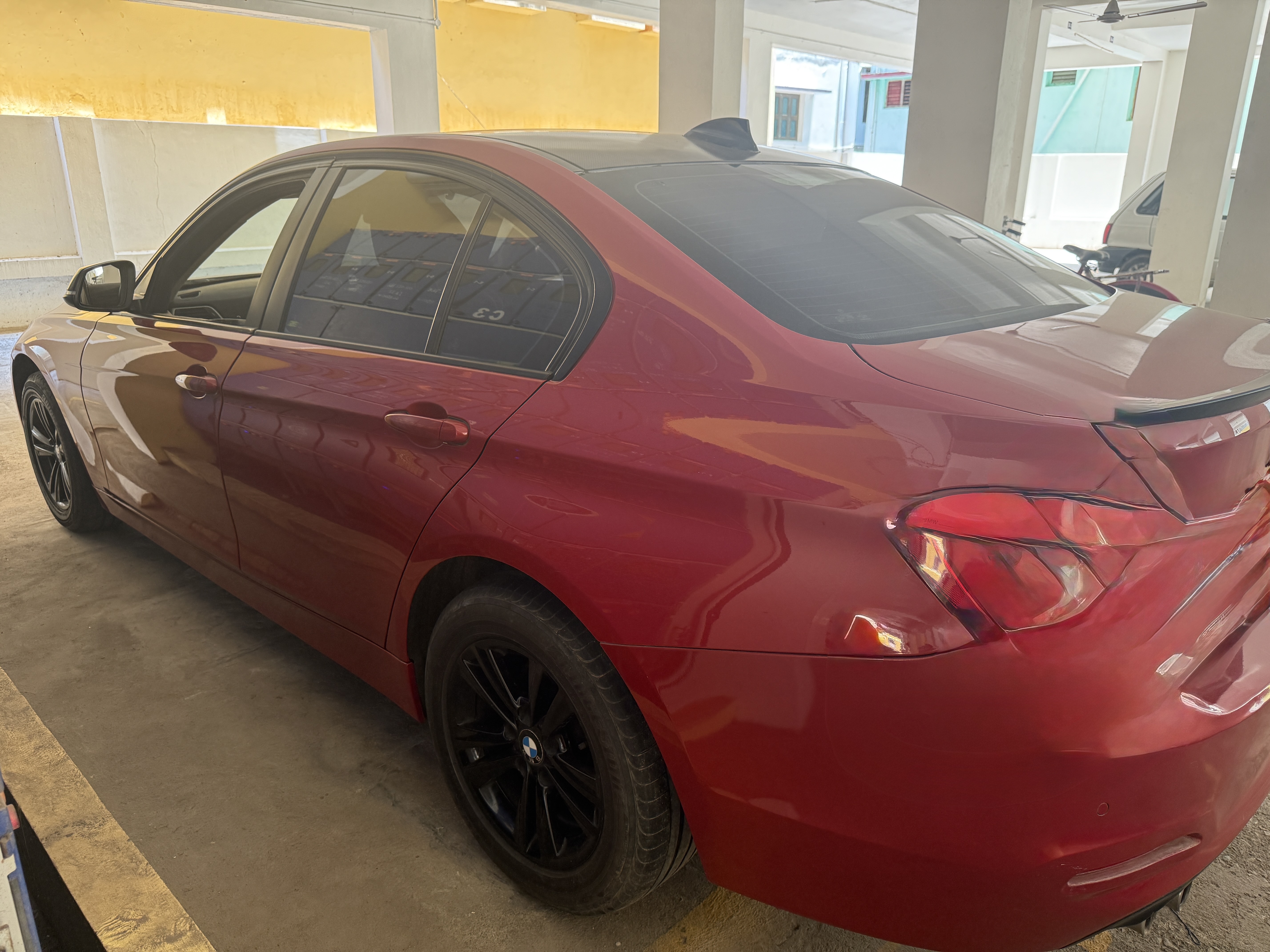 BMW 3 Series - Image 2