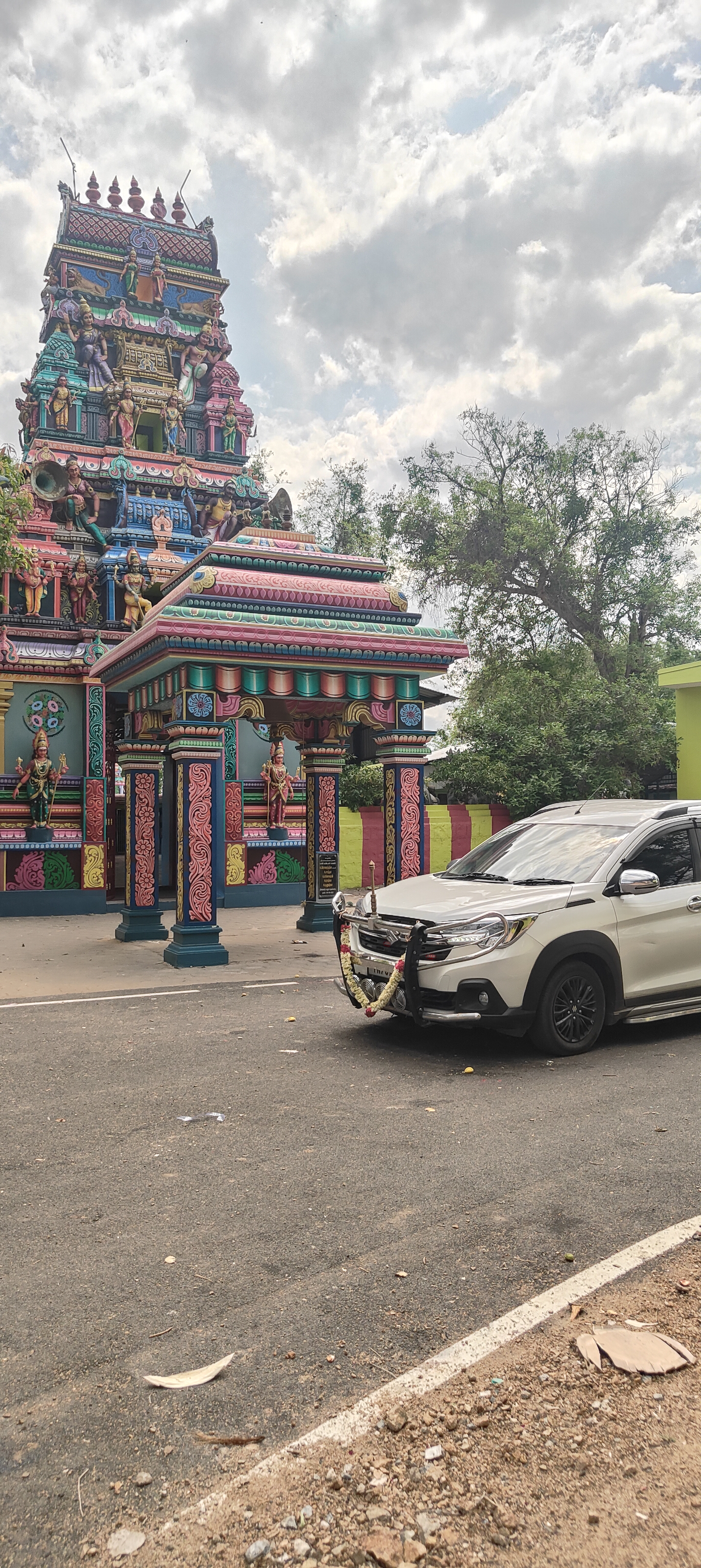 Maruti Suzuki XL6 - Image 2