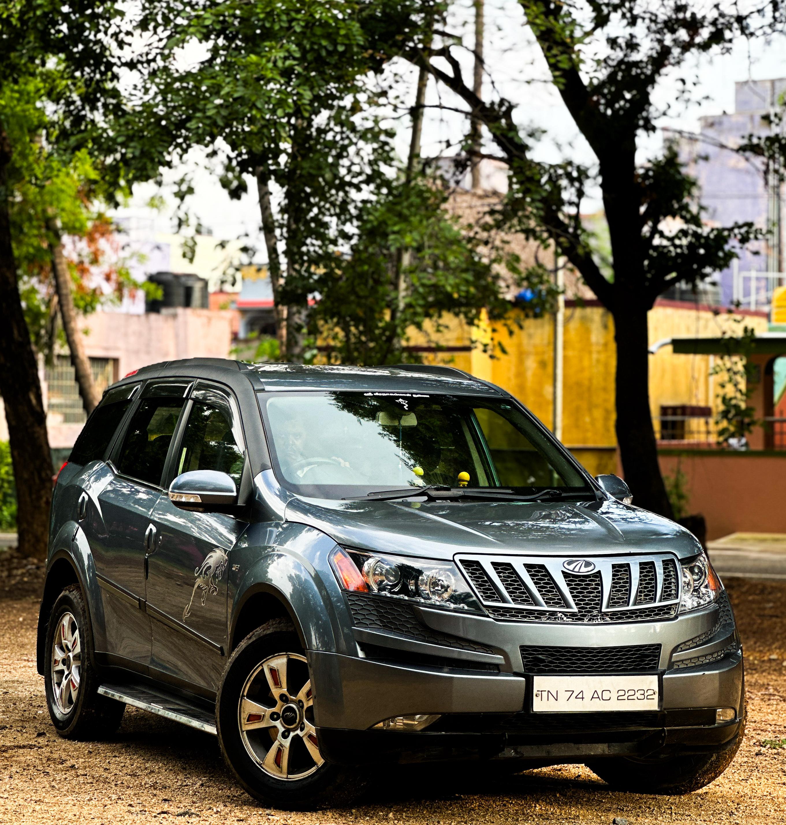 Mahindra XUV500 - Image 7