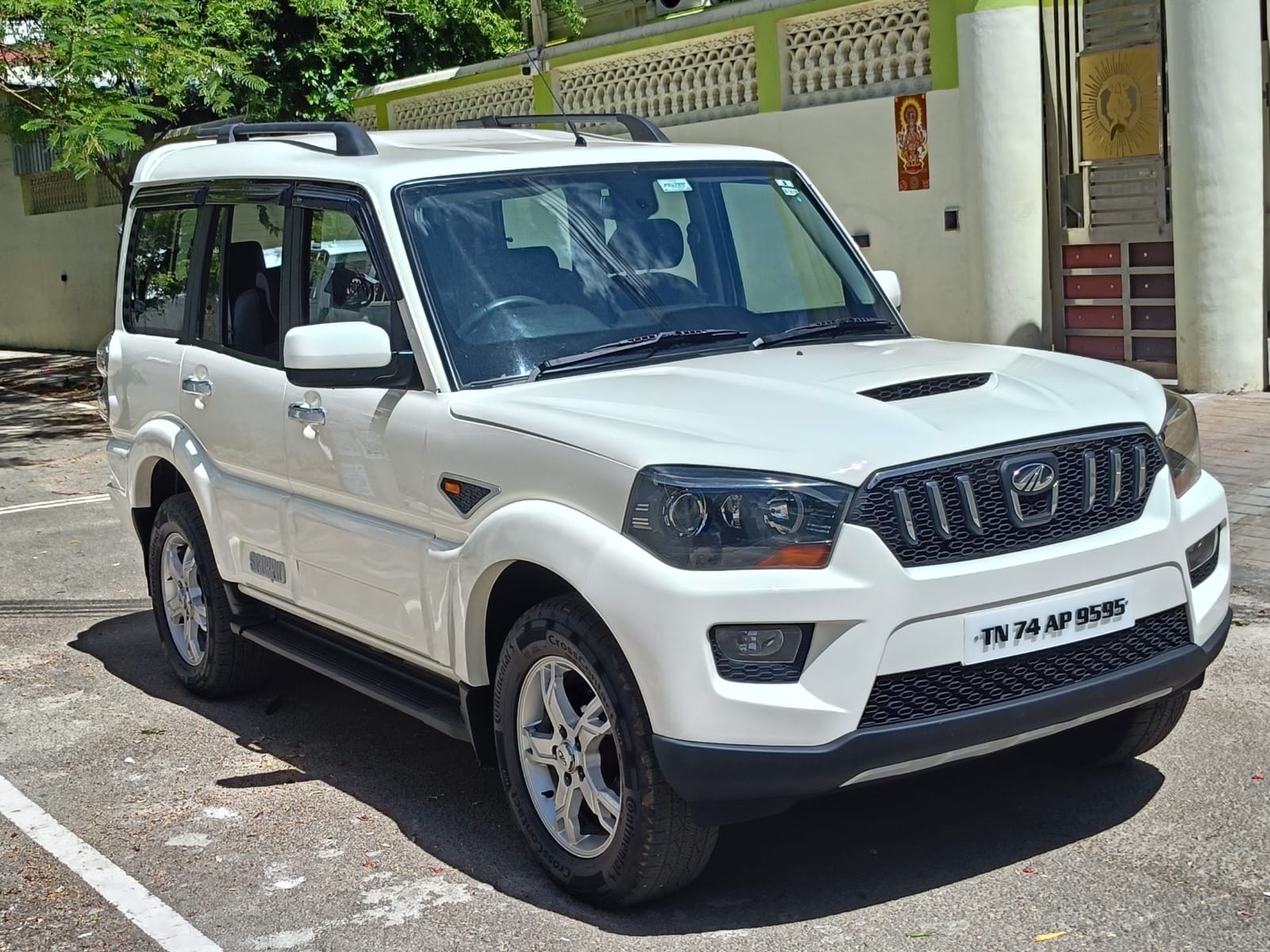 Mahindra Scorpio - Image 2