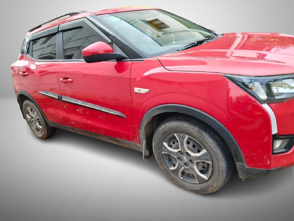 Mahindra XUV300 - Image 5