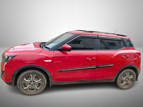 Mahindra XUV300 - Image 2