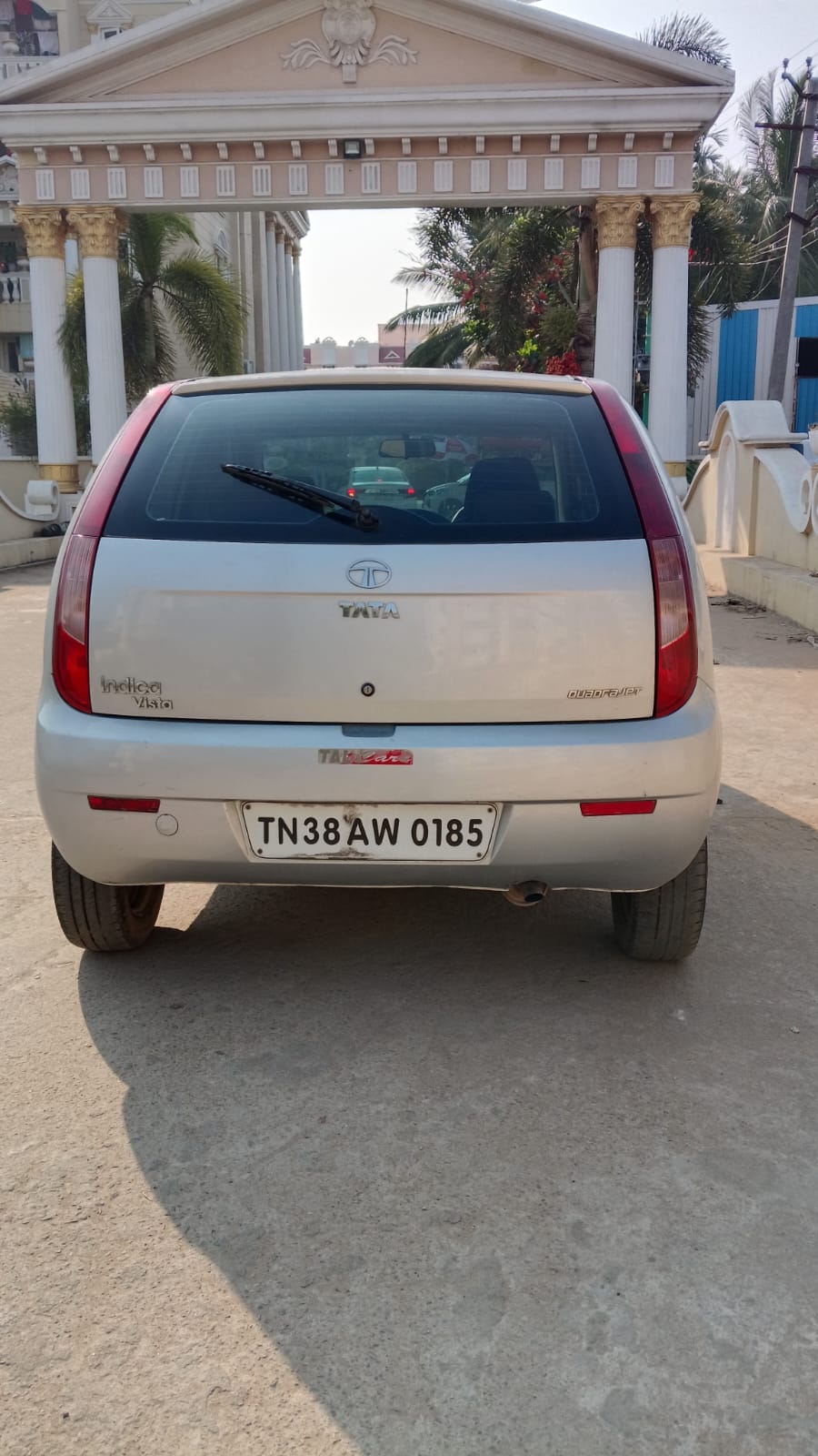 Tata Vista - Image 2