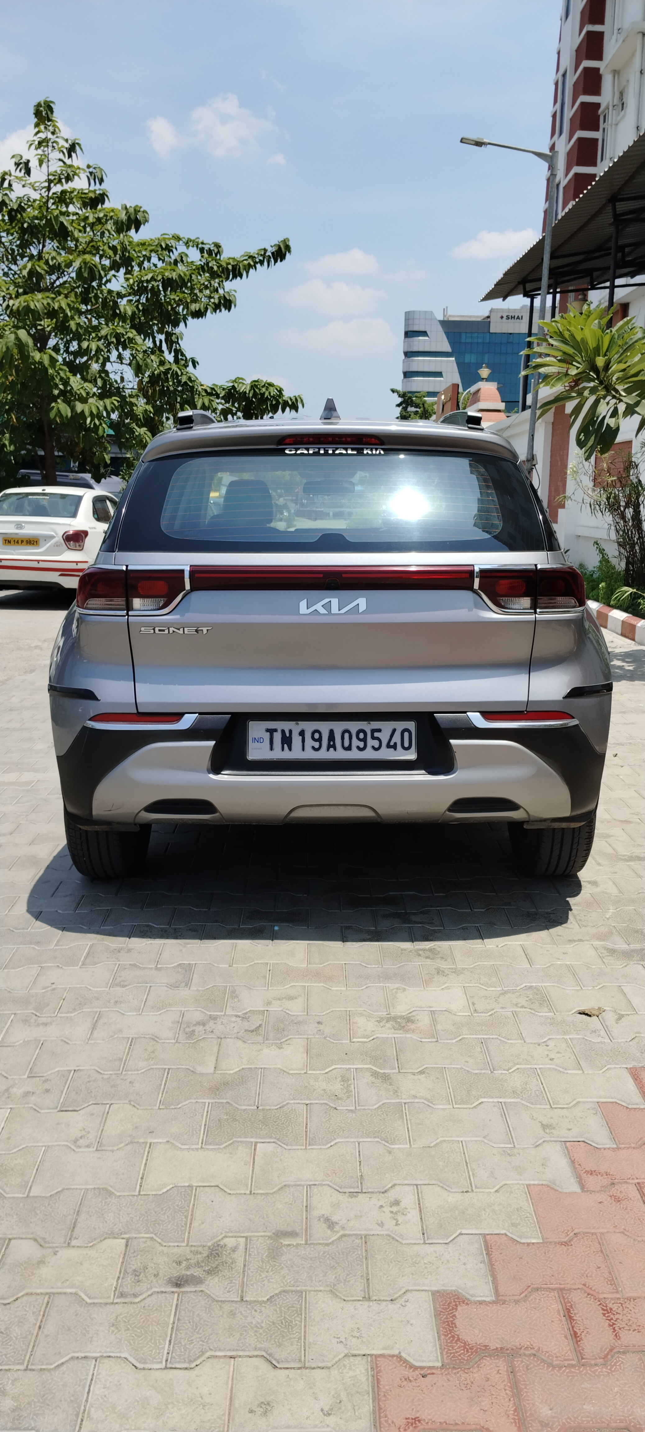 Kia Sonet - Image 2