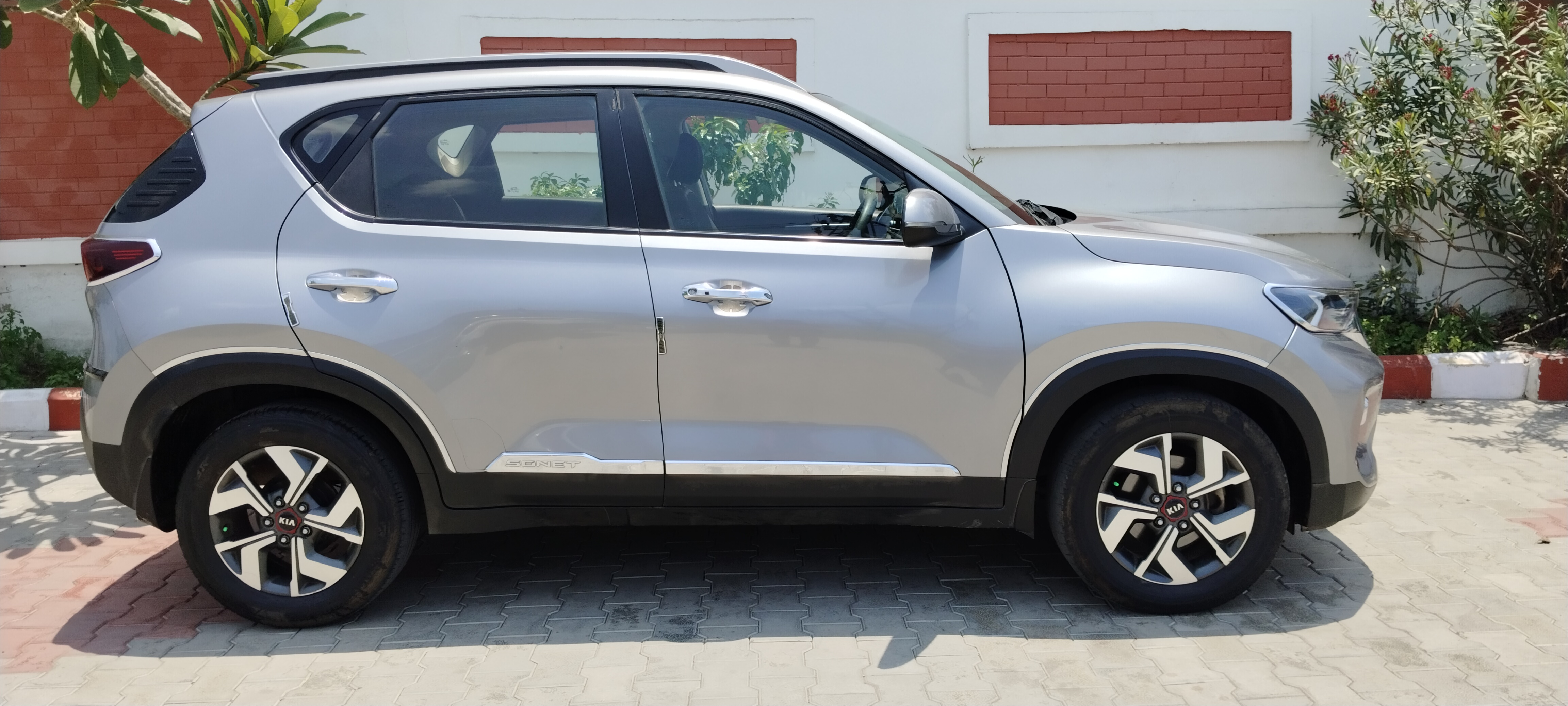 Kia Sonet - Image 11