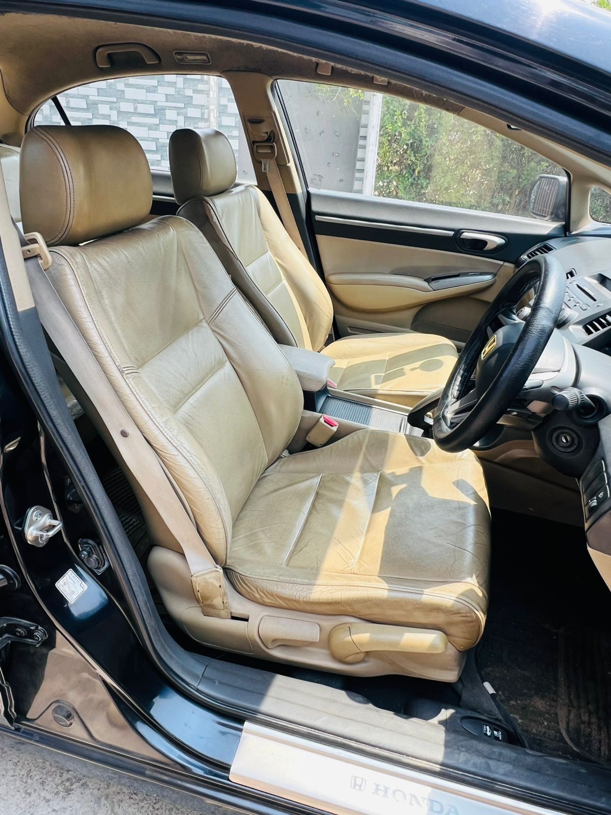 Honda Civic - Image 9